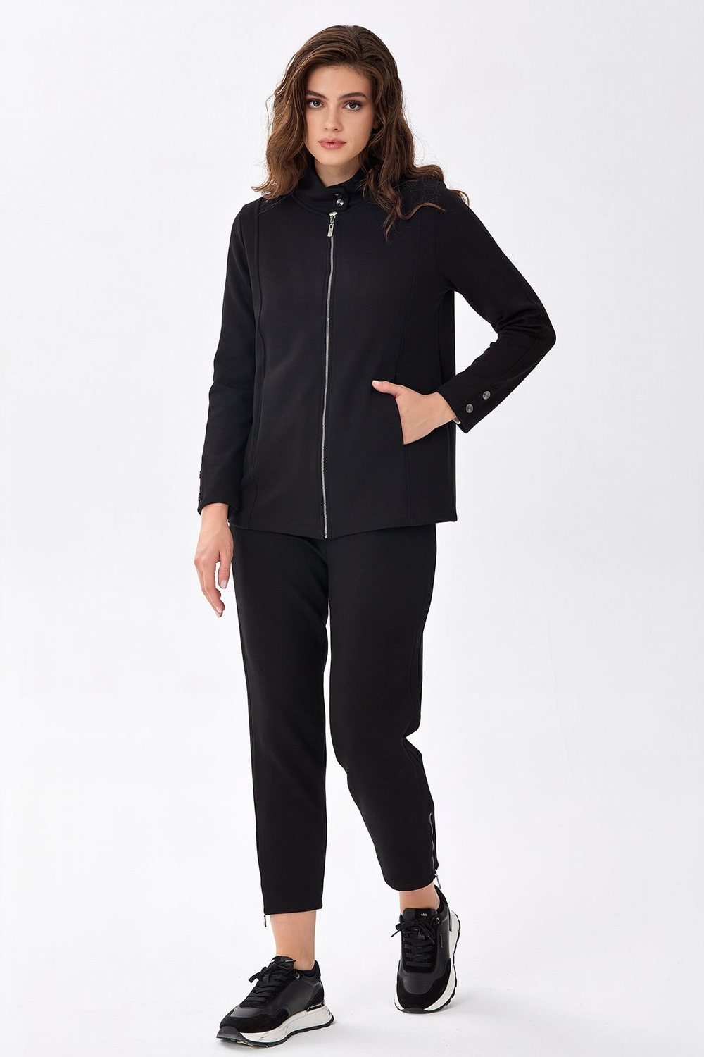 Yakası Çıtçıtlı Önü Fermuarlı S-Shirt 256-2116