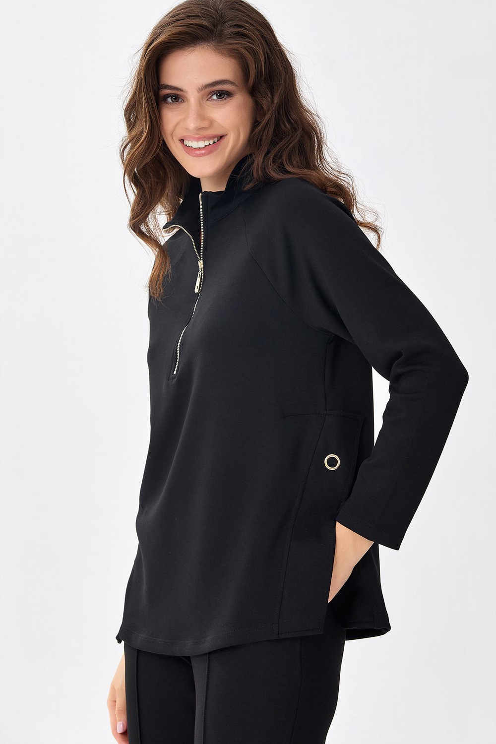 Yakası Fermuarlı Yanı Çıtçıt Detaylı S-Shirt 256-2100