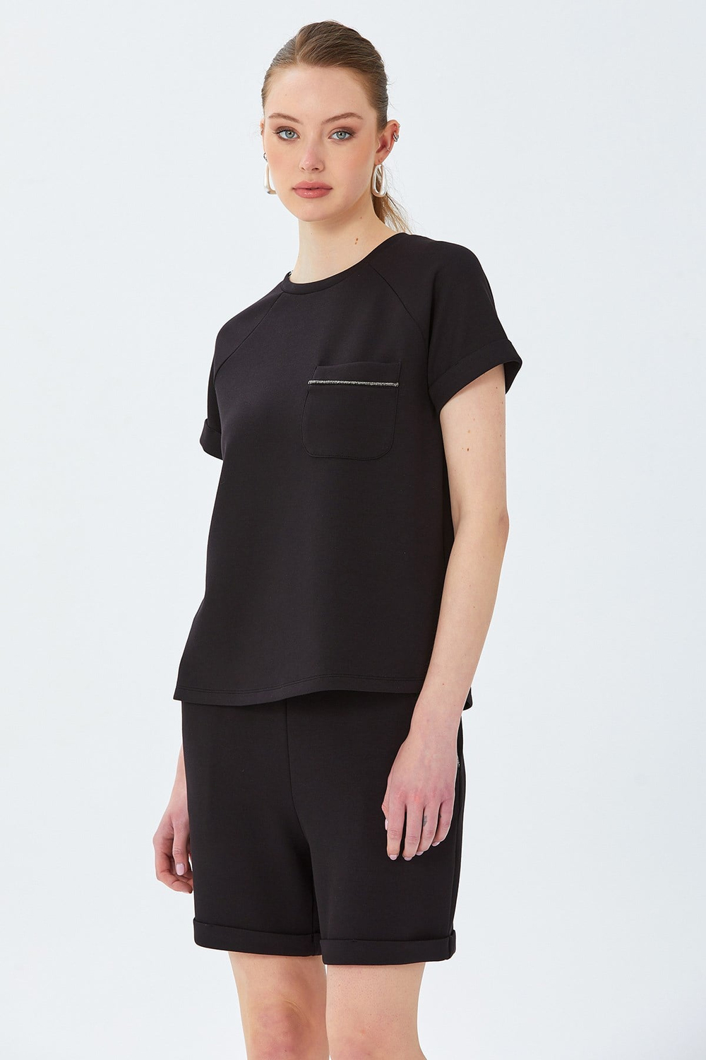 Yuvarlak Yaka Cep Detaylı Duble Kol S-Shirt 026-2116