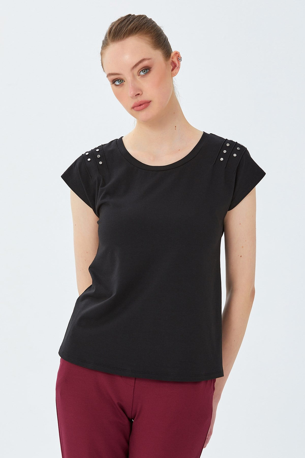Omuzu Rivet Detaylı Bisiklet Yaka Bluz 026-1044