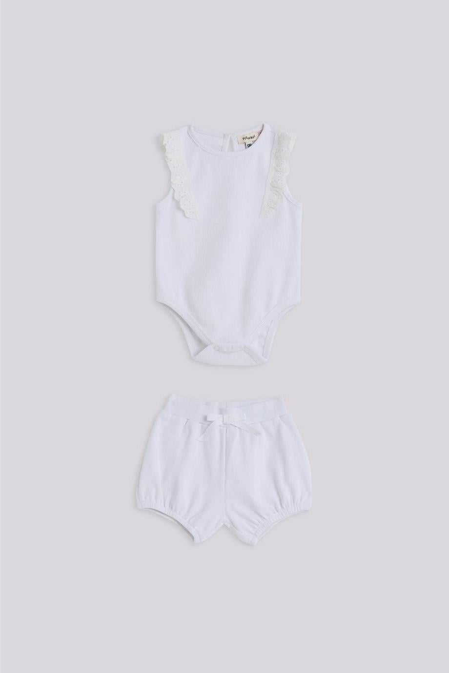 Gb Baby Basic Kız Bebek Beyaz Body ve Şort TakımıGb Baby Basic Kız Bebek Beyaz Body ve Şort Takımı