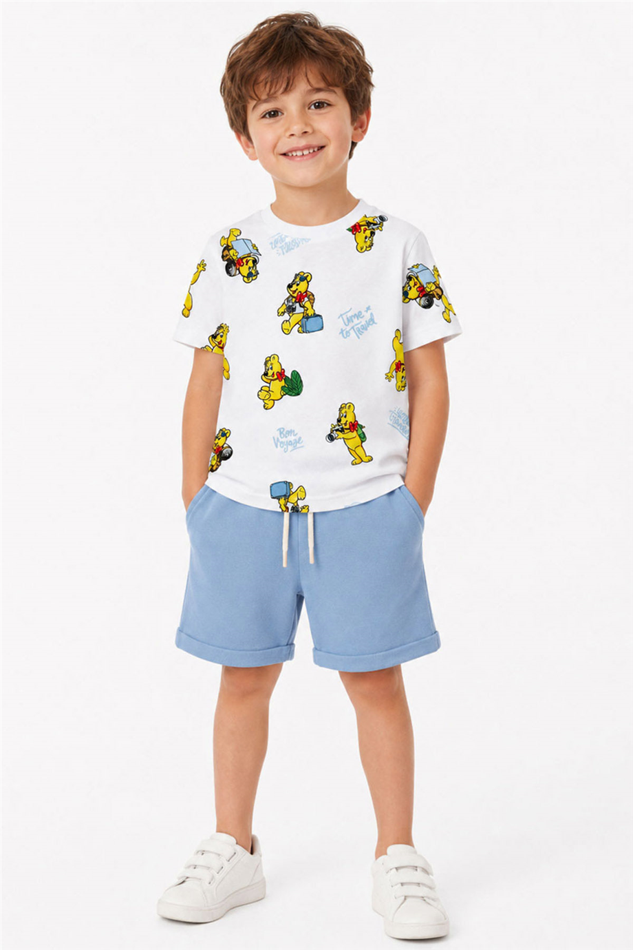 Haribo Erkek Çocuk Beyaz-Mavi Tshirt Şort TakımHaribo Erkek Çocuk Beyaz-Mavi Tshirt Şort Takım