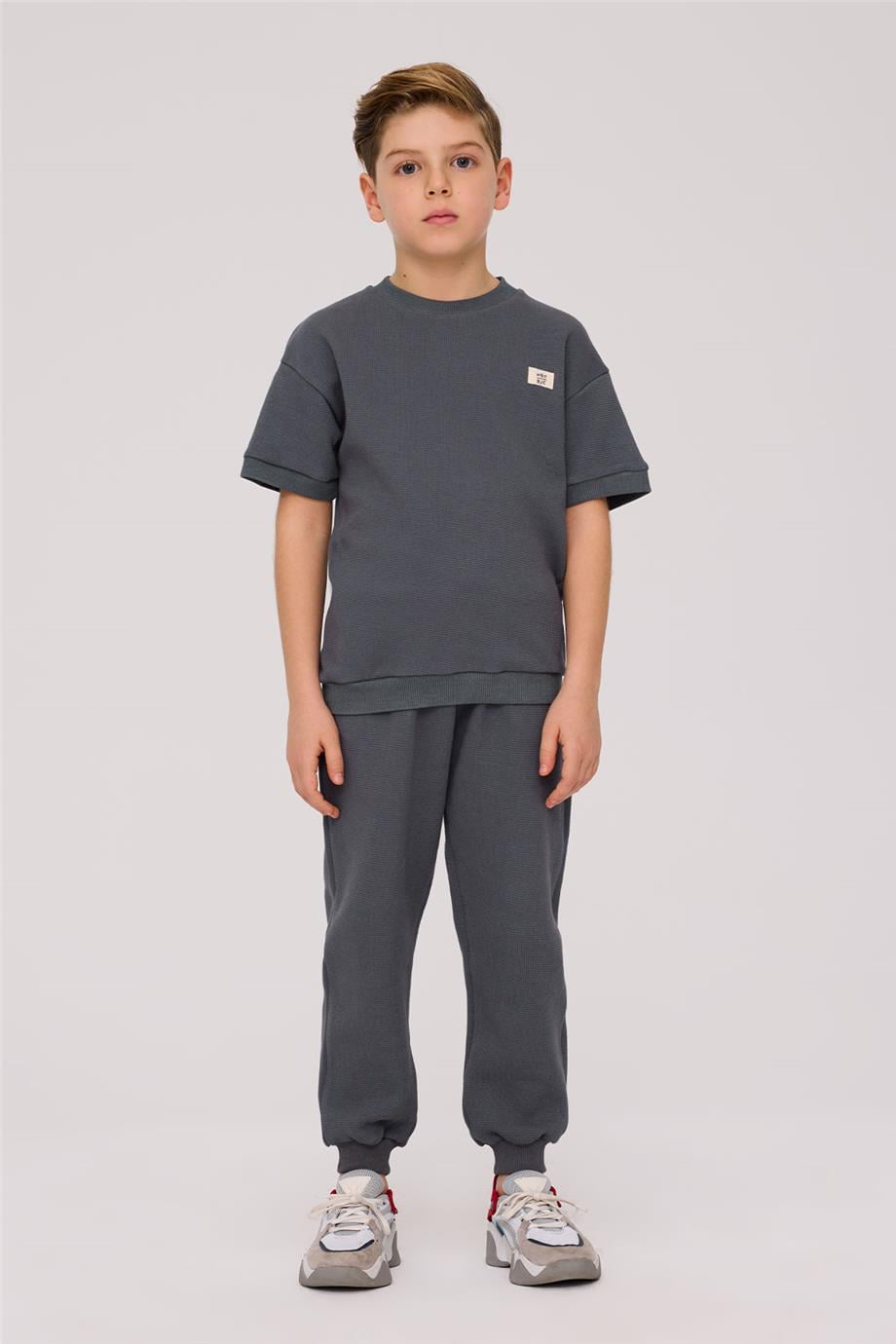 Nebbati Basic Erkek Çocuk Antrasit SweatshirtNebbati Basic Erkek Çocuk Antrasit Sweatshirt