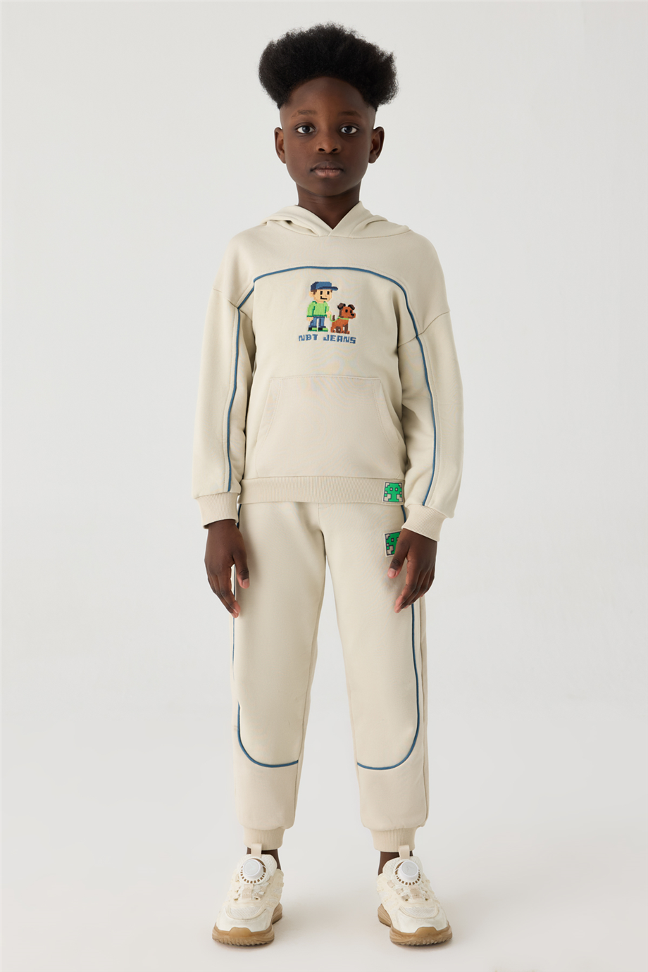 Nebbati Erkek Çocuk Kapüşonlu Oversize SweatshirtNebbati Erkek Çocuk Kapüşonlu Oversize Sweatshirt