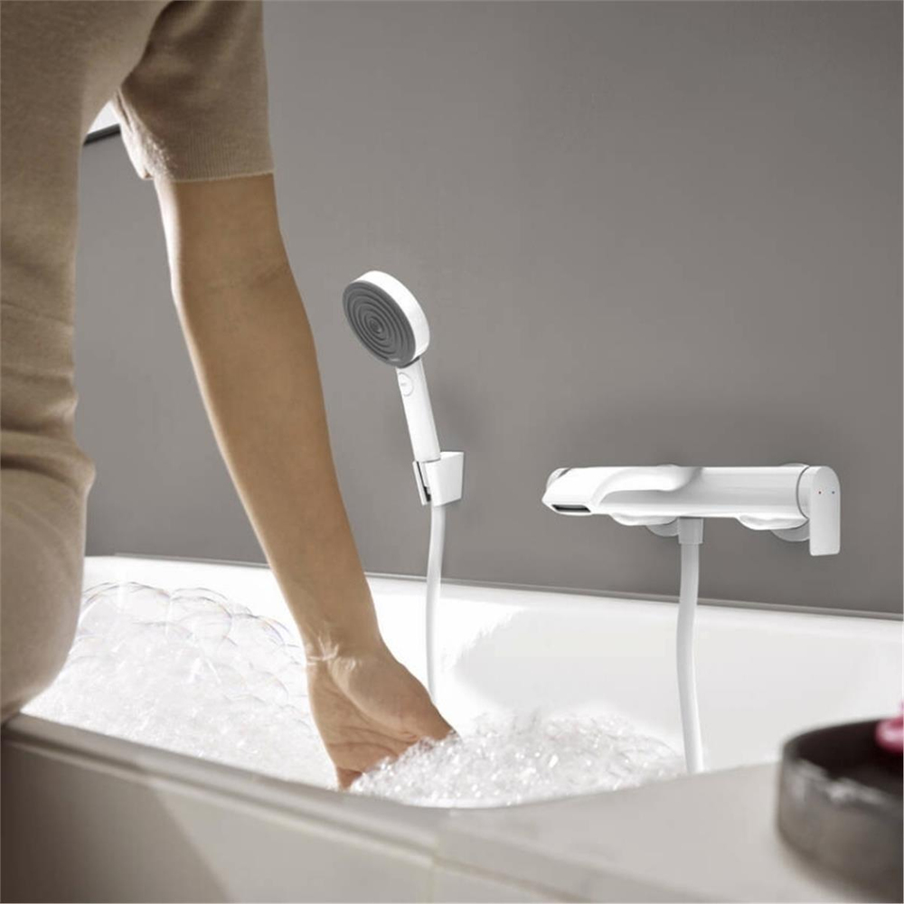 Hansgrohe Vivenis Tek Kollu Banyo Bataryası Aplike Montaj Satin Beyaz
