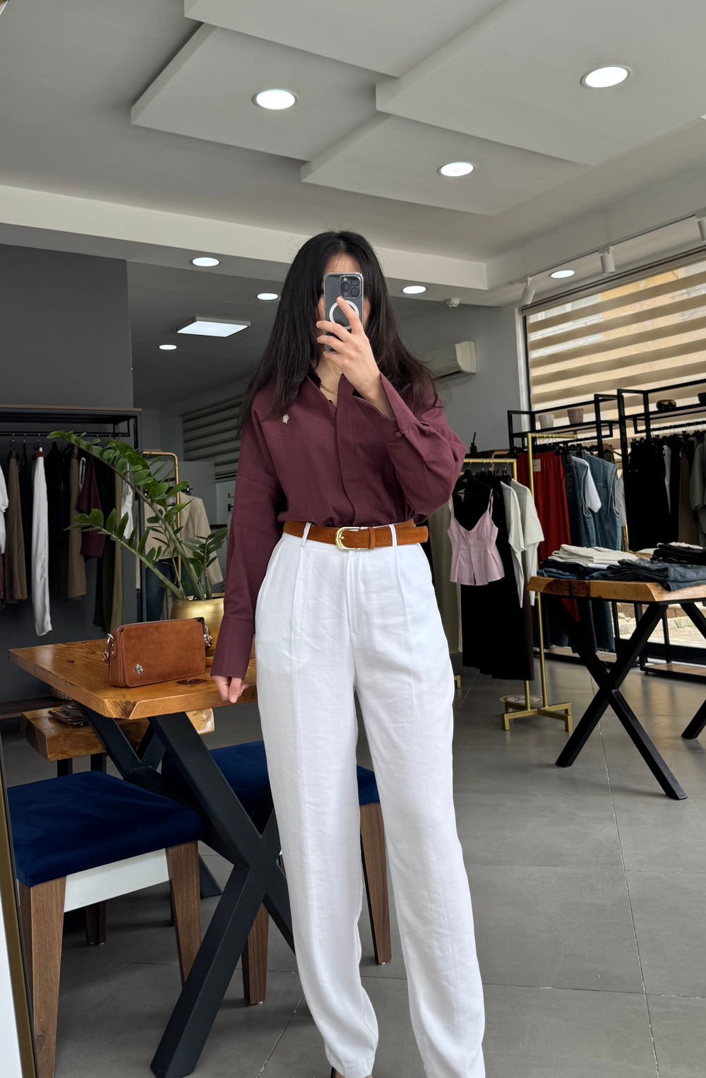Süet Kemerli Tok Tencel Beyaz Pantolon