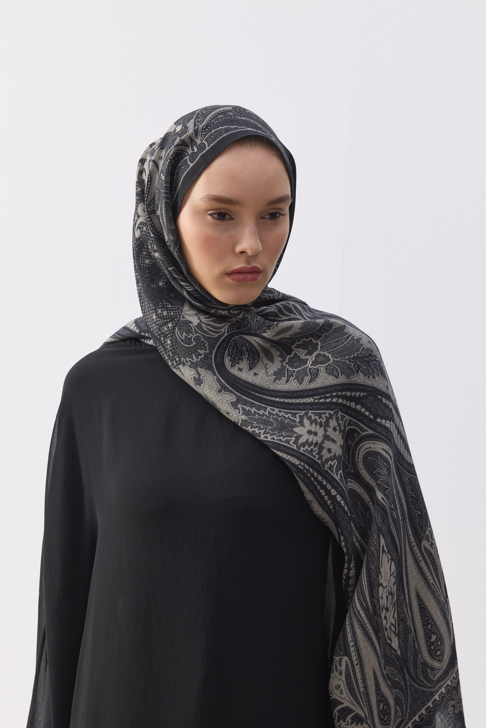 Lorien Black (Yün İpek)