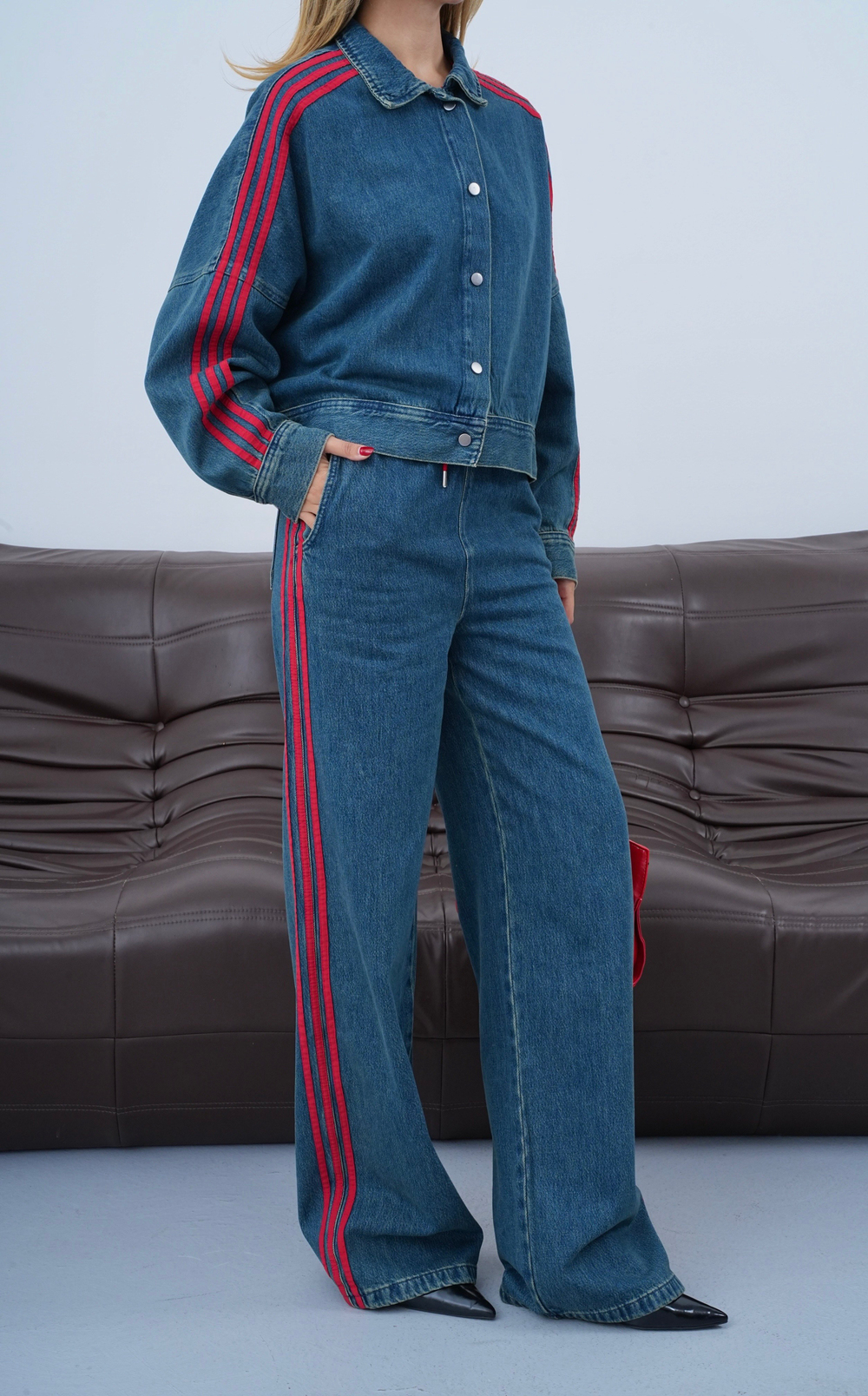 LACARINOYanlar Kırmızı Şerit Detaylı Wide Leg Kalıp Bel Lastikli Pantolon Gömlek Görünüm Ceket Dark Blue Tint Jean Takım