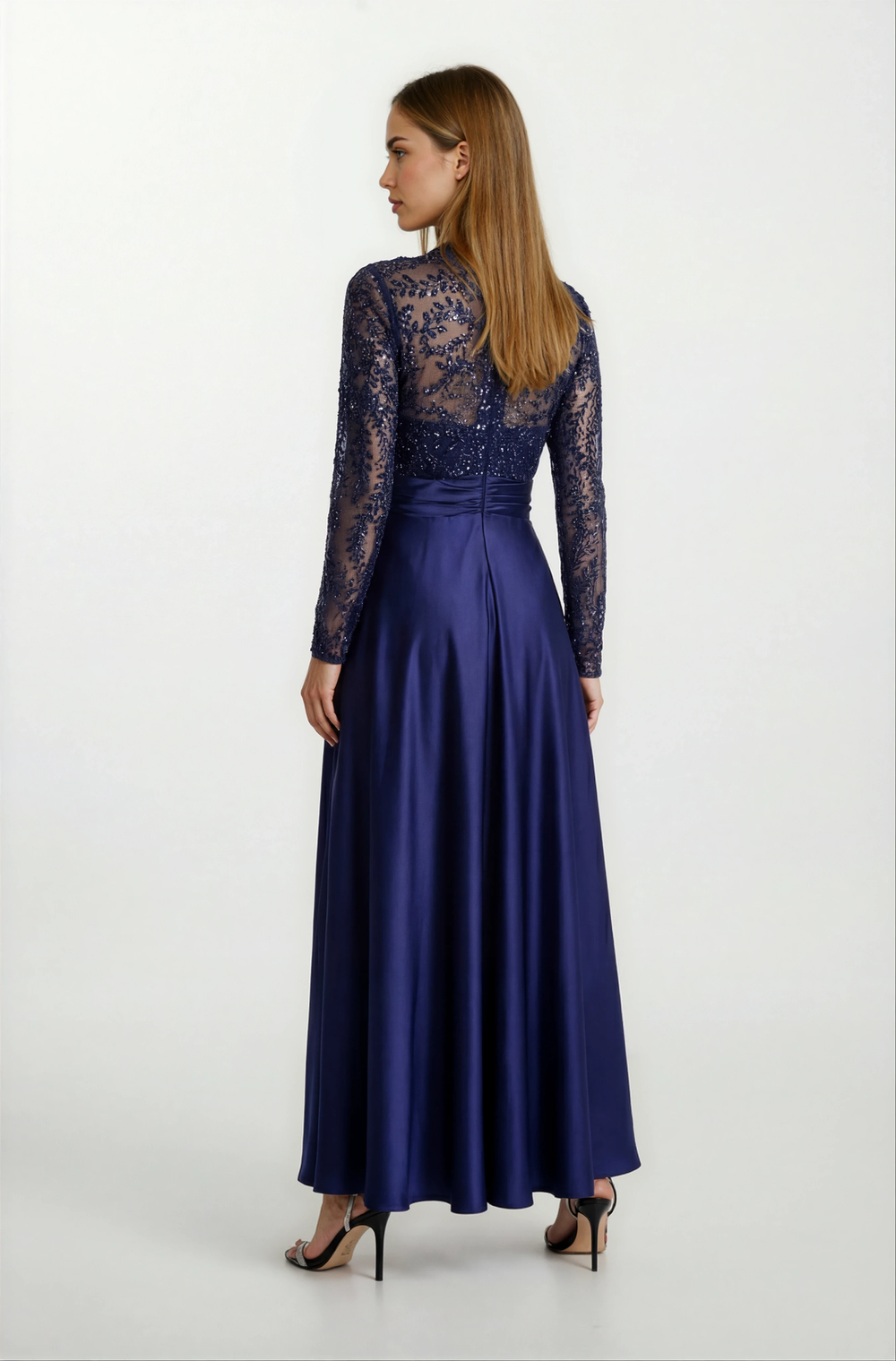 Deledda V Yaka Üstü Tül Taş İşlemeli Bel Drapeli Kloş Uzun Abiye Elbise LACİVERT