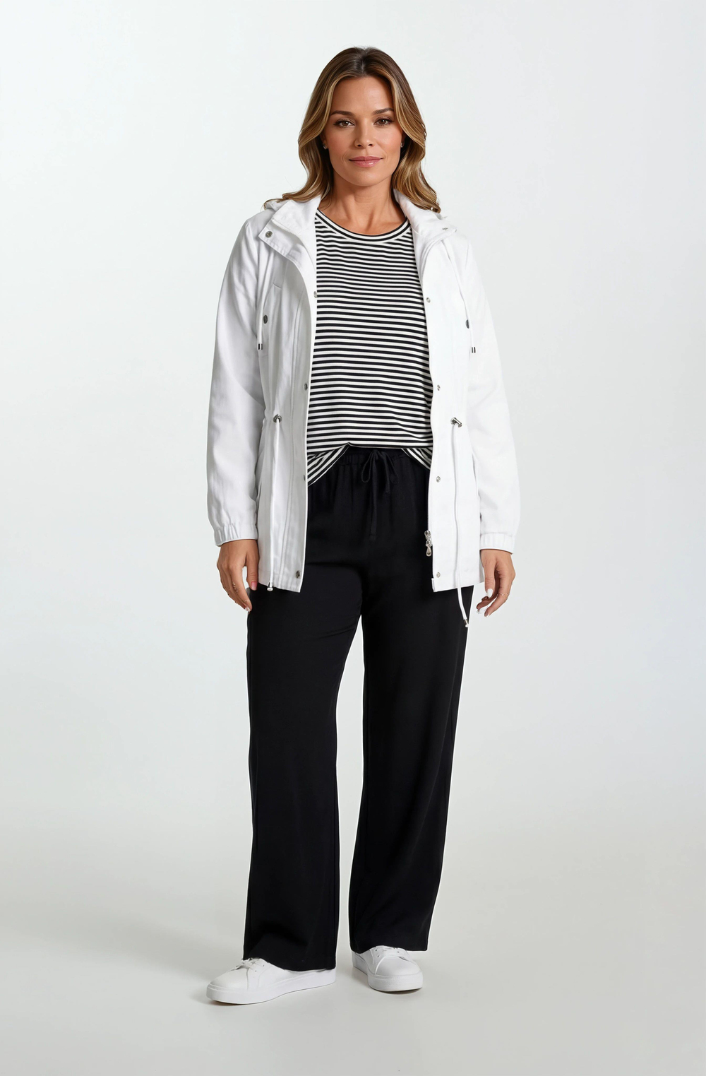 Goudot Kapüşonlu Mevsimlik Parka – Beli Büzgülü, Çıtçıt Detaylı BEYAZ