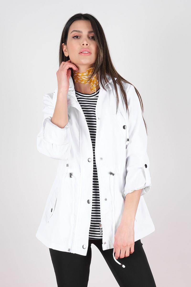 Goudot Kapüşonlu Mevsimlik Parka – Beli Büzgülü, Çıtçıt Detaylı BEYAZ