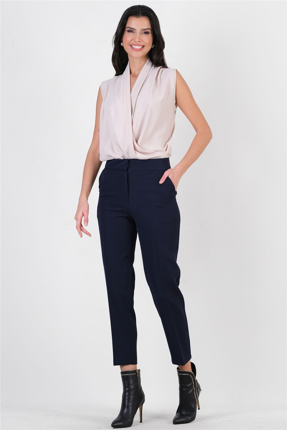 Parietti Klasik Kesim Dar Paça Pantolon LACİVERT