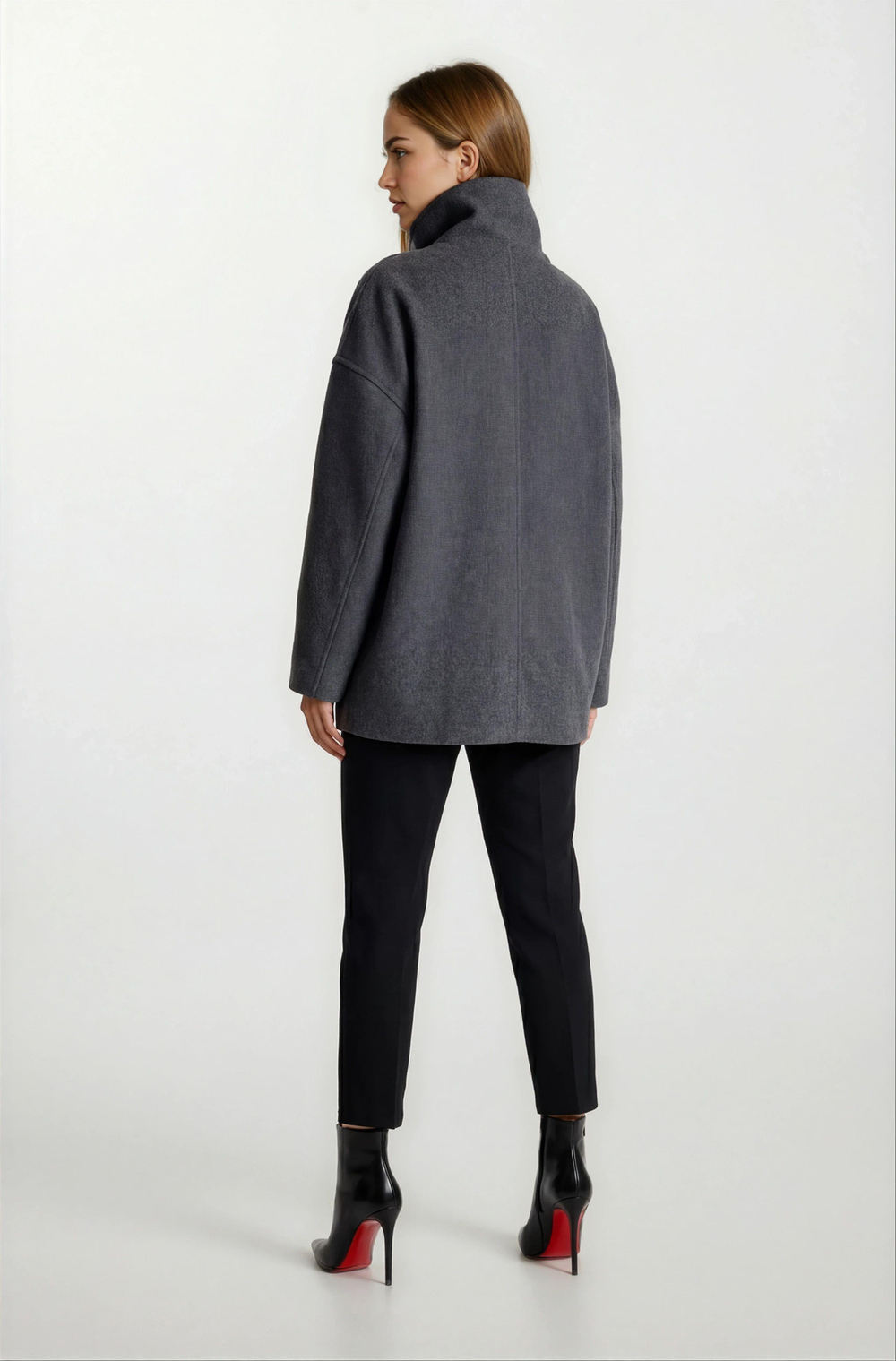 Pellegrina Dik Yaka Yandan Cepli Geniş Kesim Mont FÜME