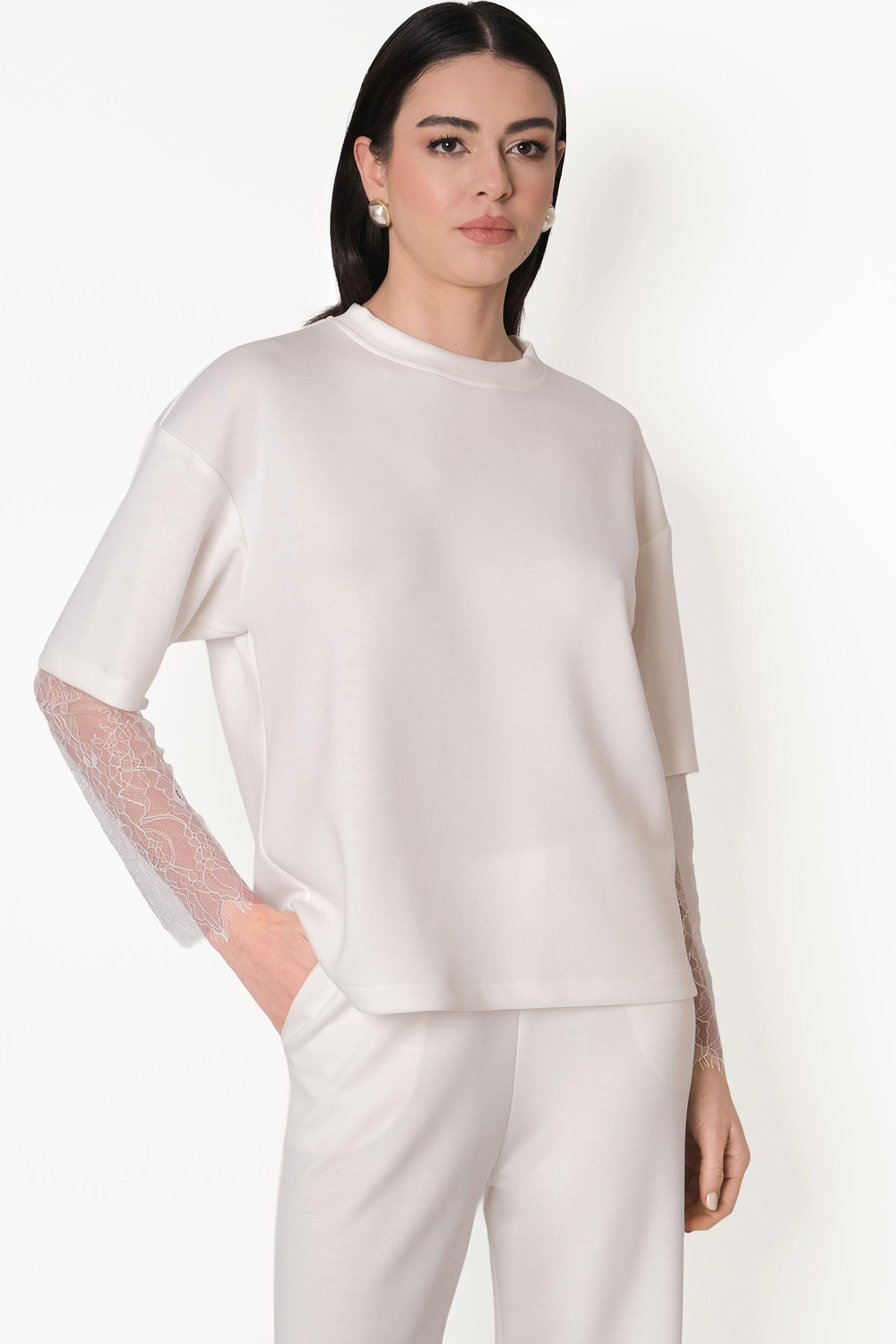 Persilio Bisiklet Yaka Dantel Kol Detaylı Bluz EKRU