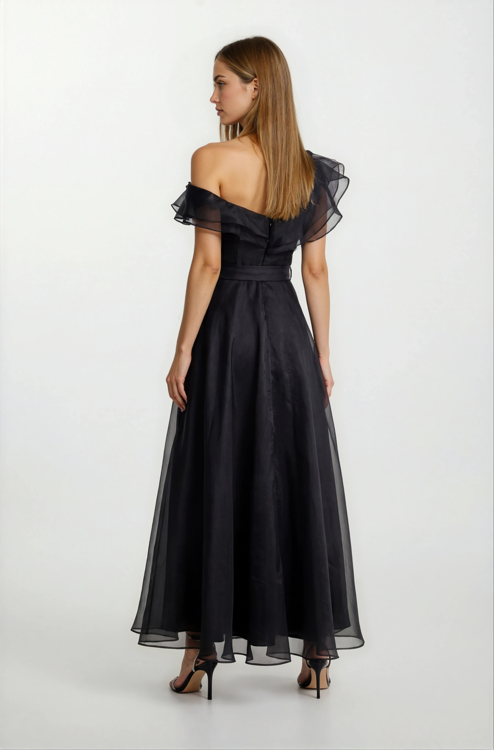 Pierettoi Kayık Yaka Asimetrik Kesim Uzun Abiye Elbise SİYAH