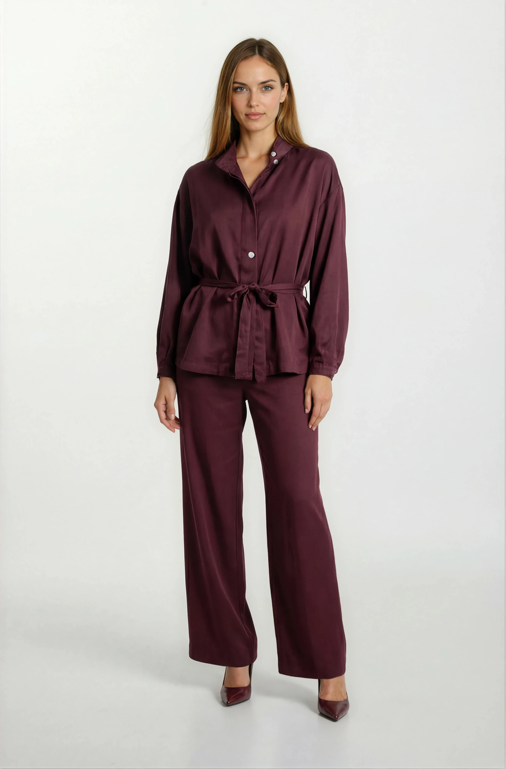 Russum Dik Yaka Önden Fermuarlı Kuşaklı Mont BORDO