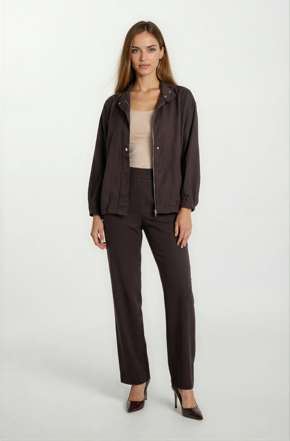 Russum Dik Yaka Önden Fermuarlı Kuşaklı Mont KAHVE