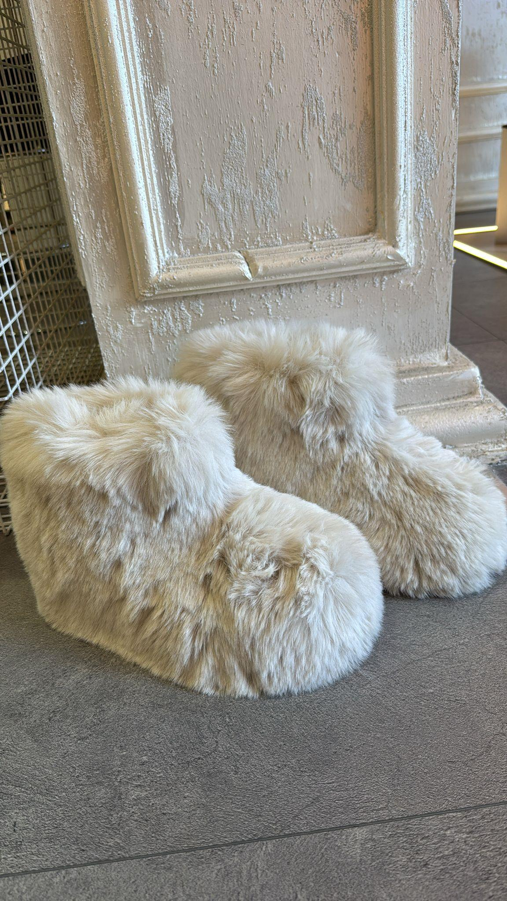 Bej Peluş Dışarı Pandufu