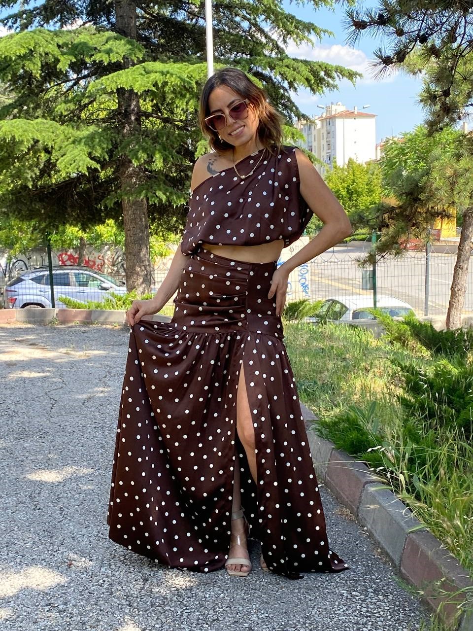 kahve krem puantiye etek takım