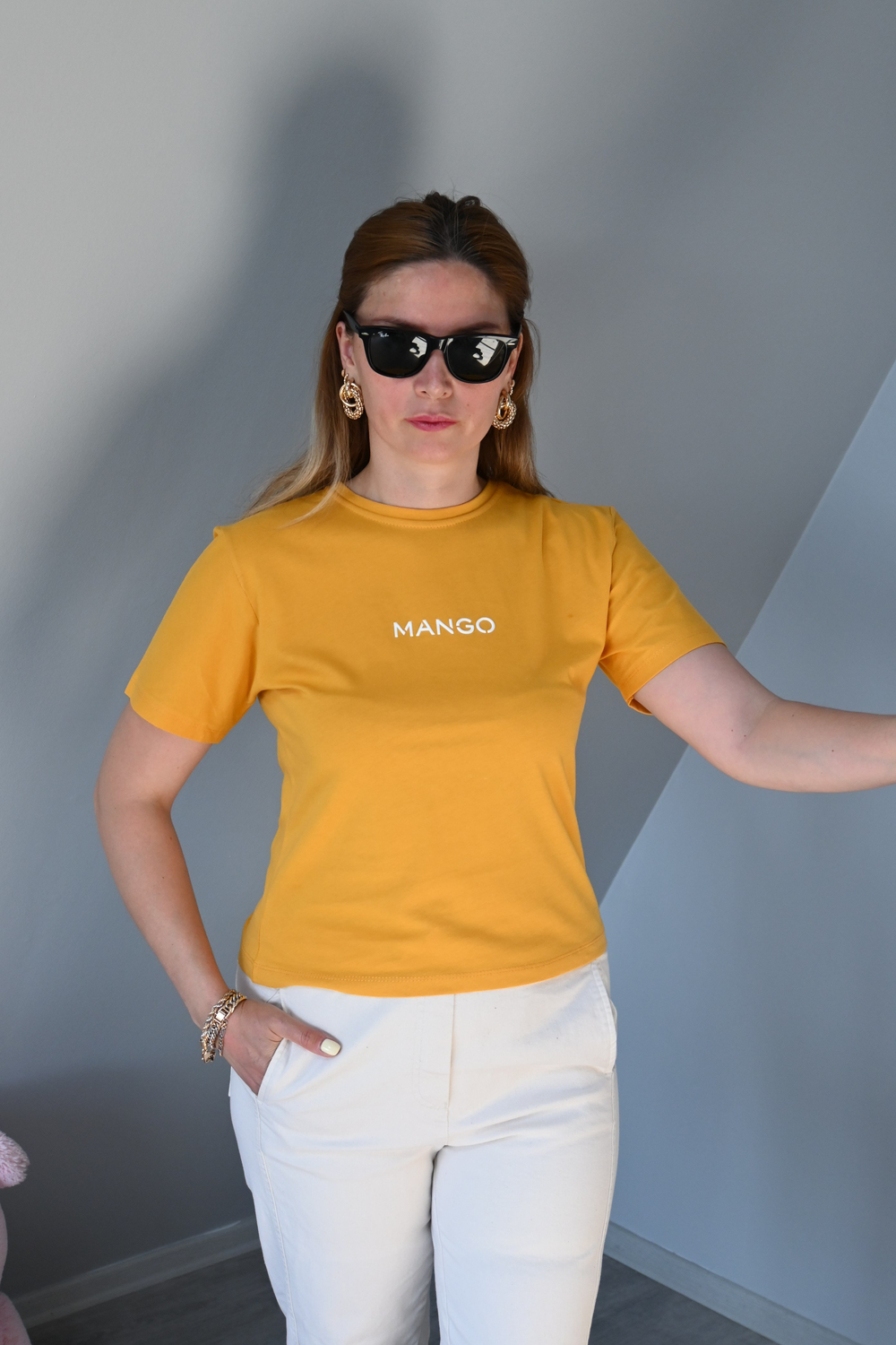 MANGO YAZILI SARI TİŞÖRT