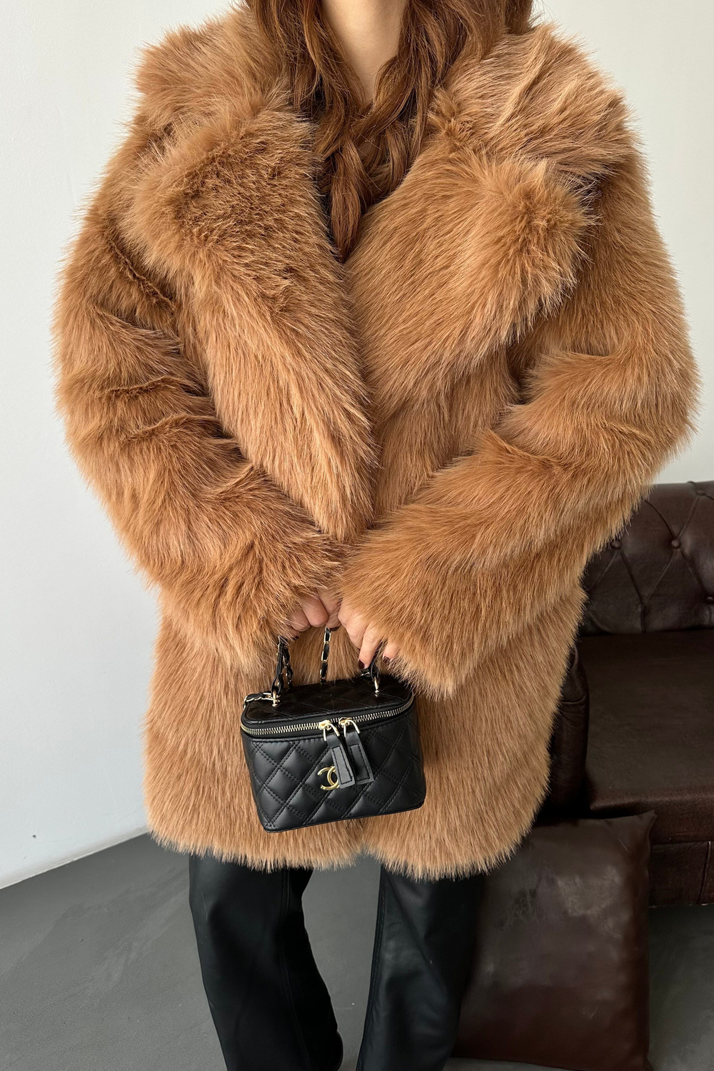 Kadın Taba Oversize Premium Kürk Kaban MLB106