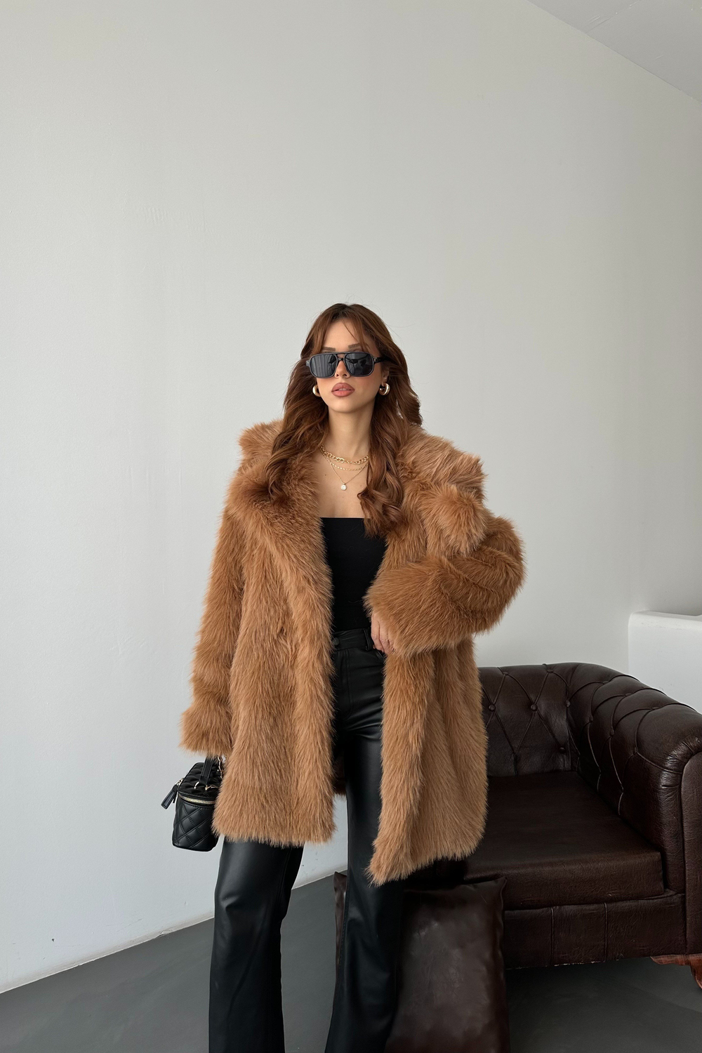Kadın Taba Oversize Premium Kürk Kaban MLB106