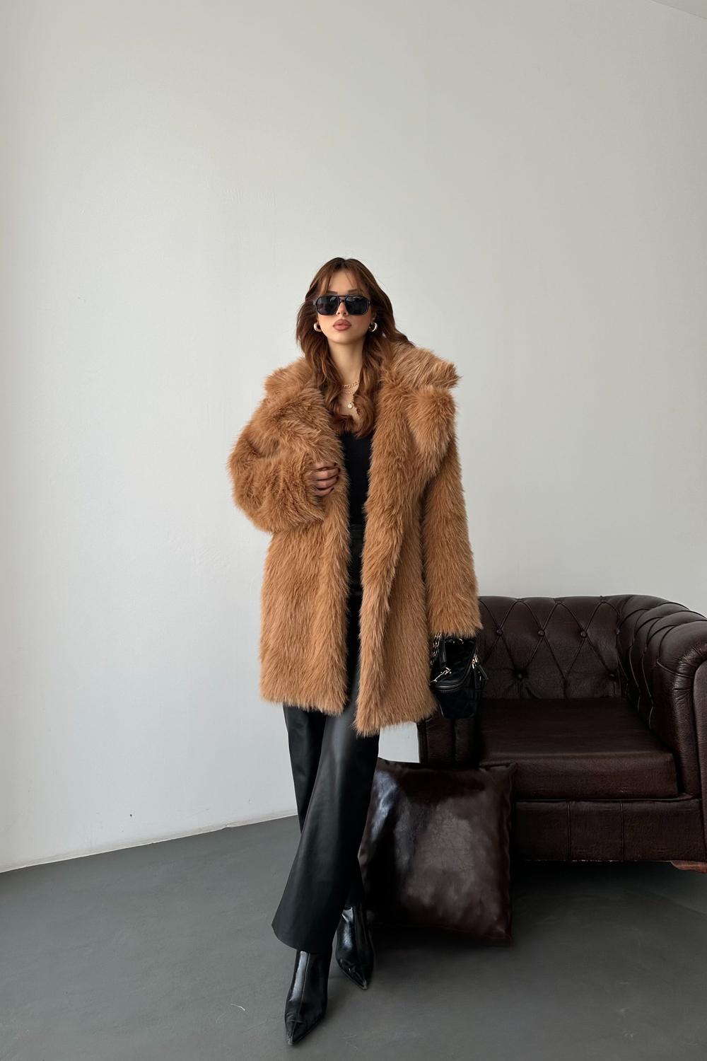 Kadın Taba Oversize Premium Kürk Kaban MLB106