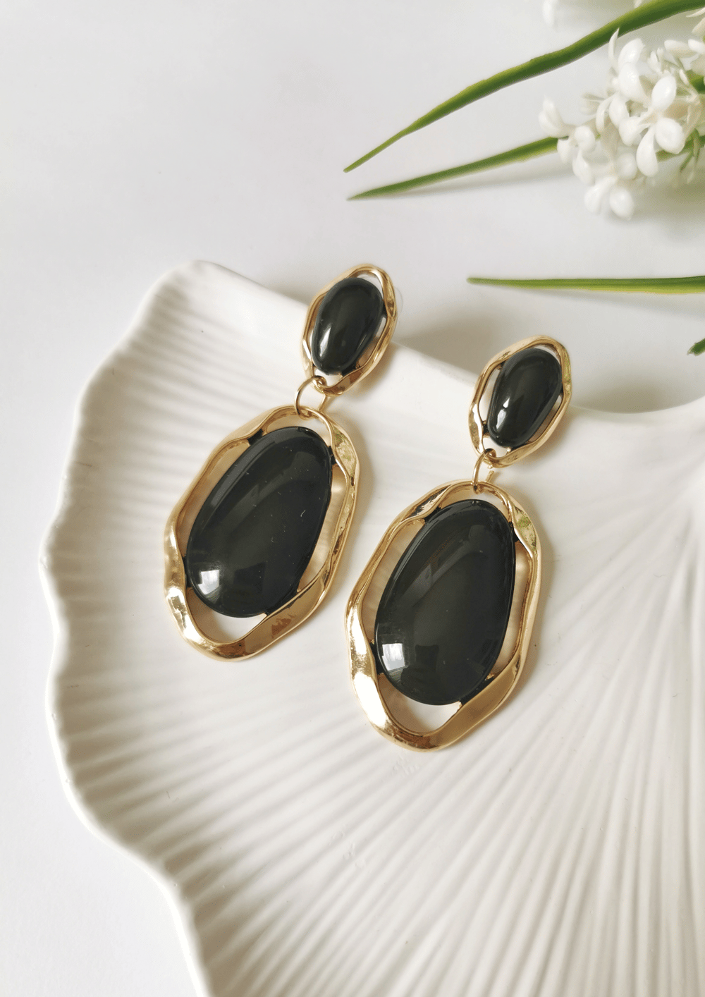 Eclipse Oval Sallantılı Küpe Koyu Yeşil