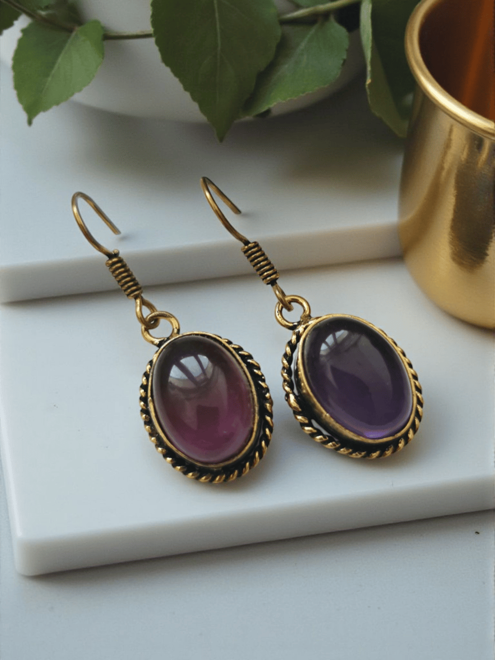 Oval Ametist Taşlı Sallantılı Pirinç Küpe 