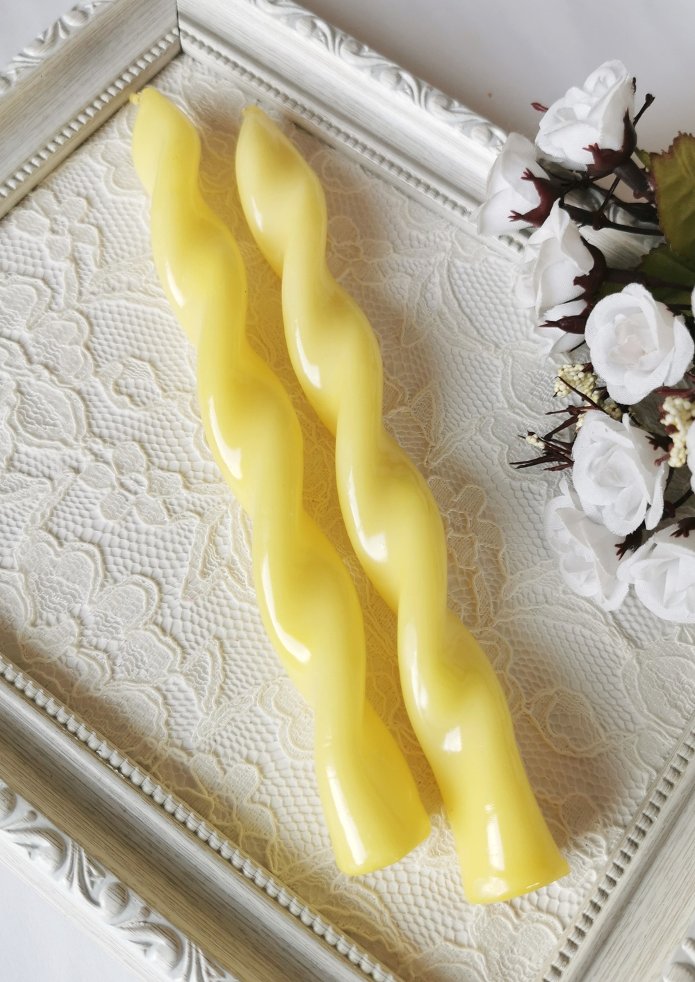 Sarı Burgu Formlu Dekoratif Şamdan Mumu 2'li Set 21 cm