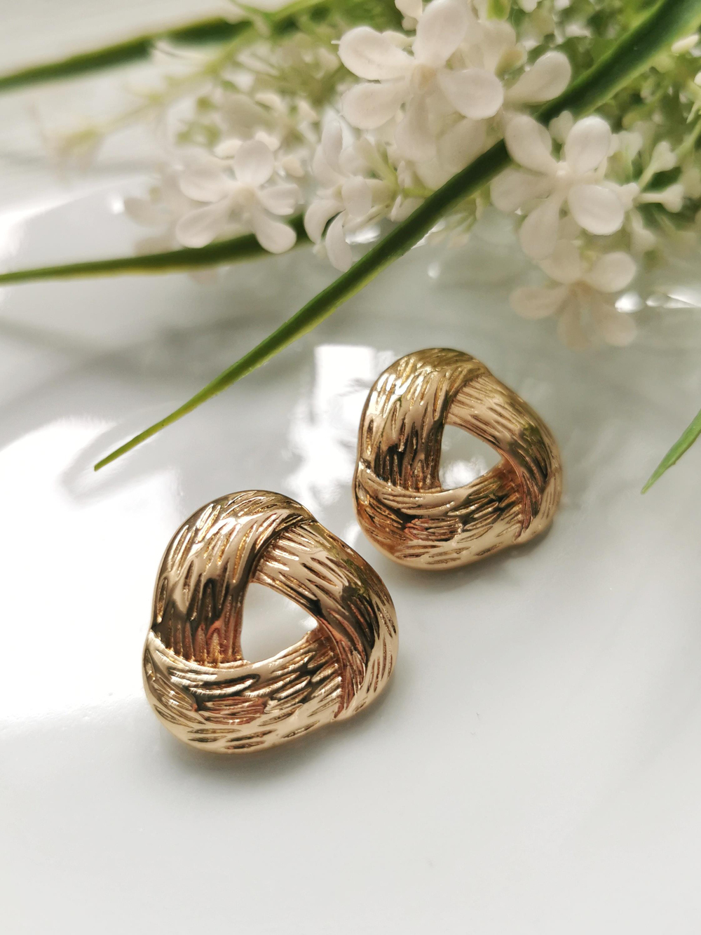 Üçgen Form Çelik Küpe 