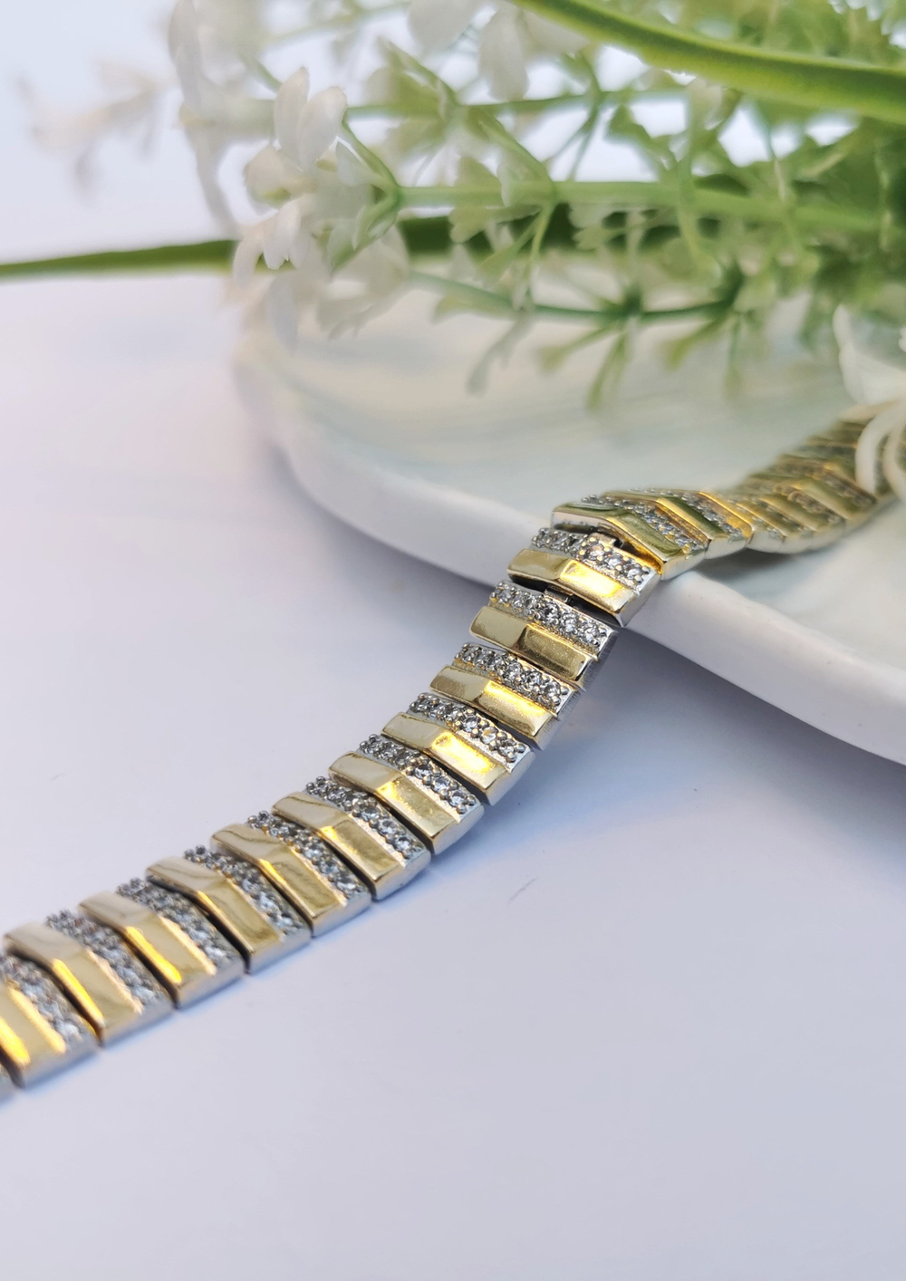VIP Gold Şeritli Gold & Silver Zirkon Çelik Bileklik