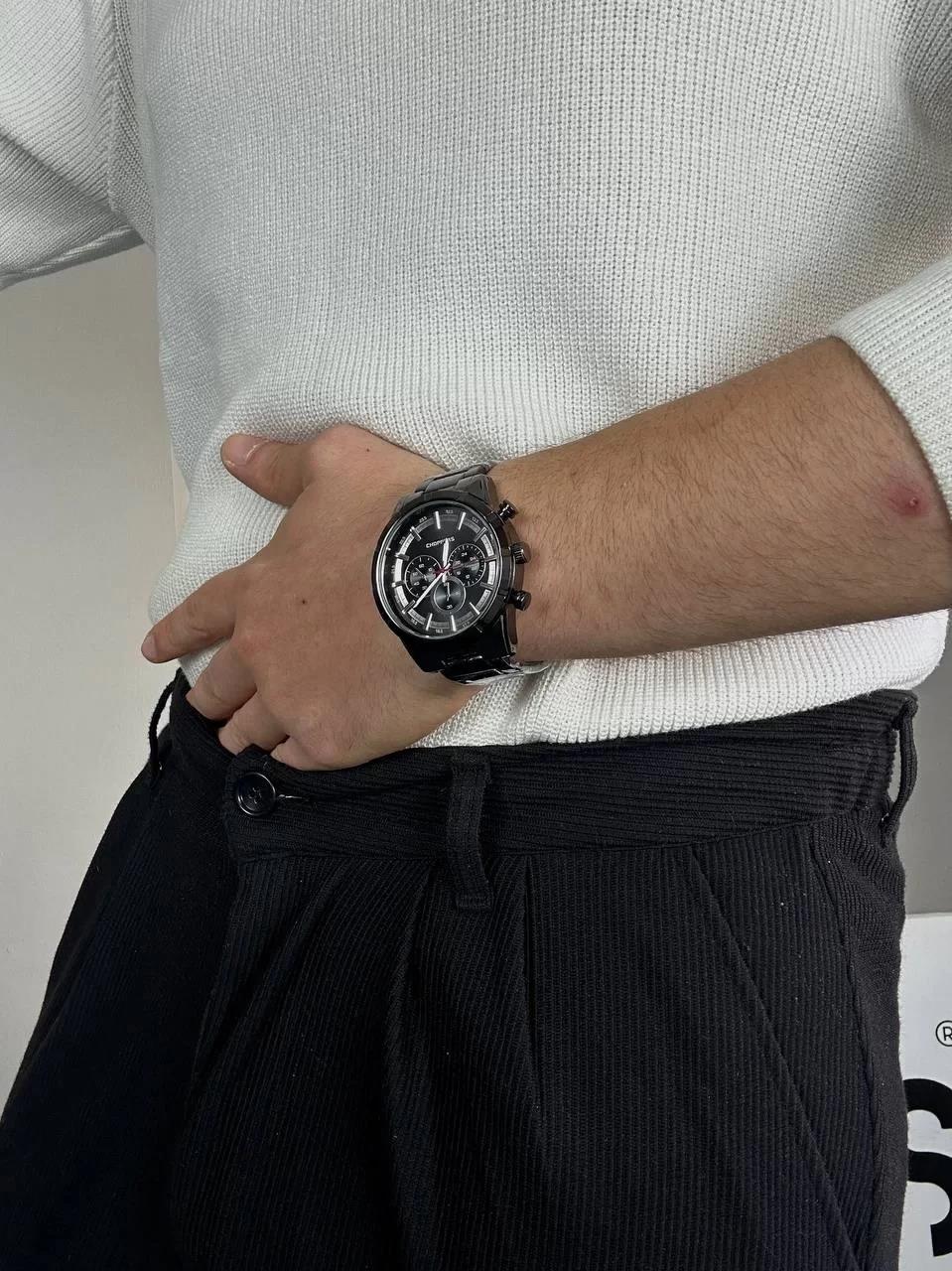 C.H Black Round Screen Wintage Wristhwatch