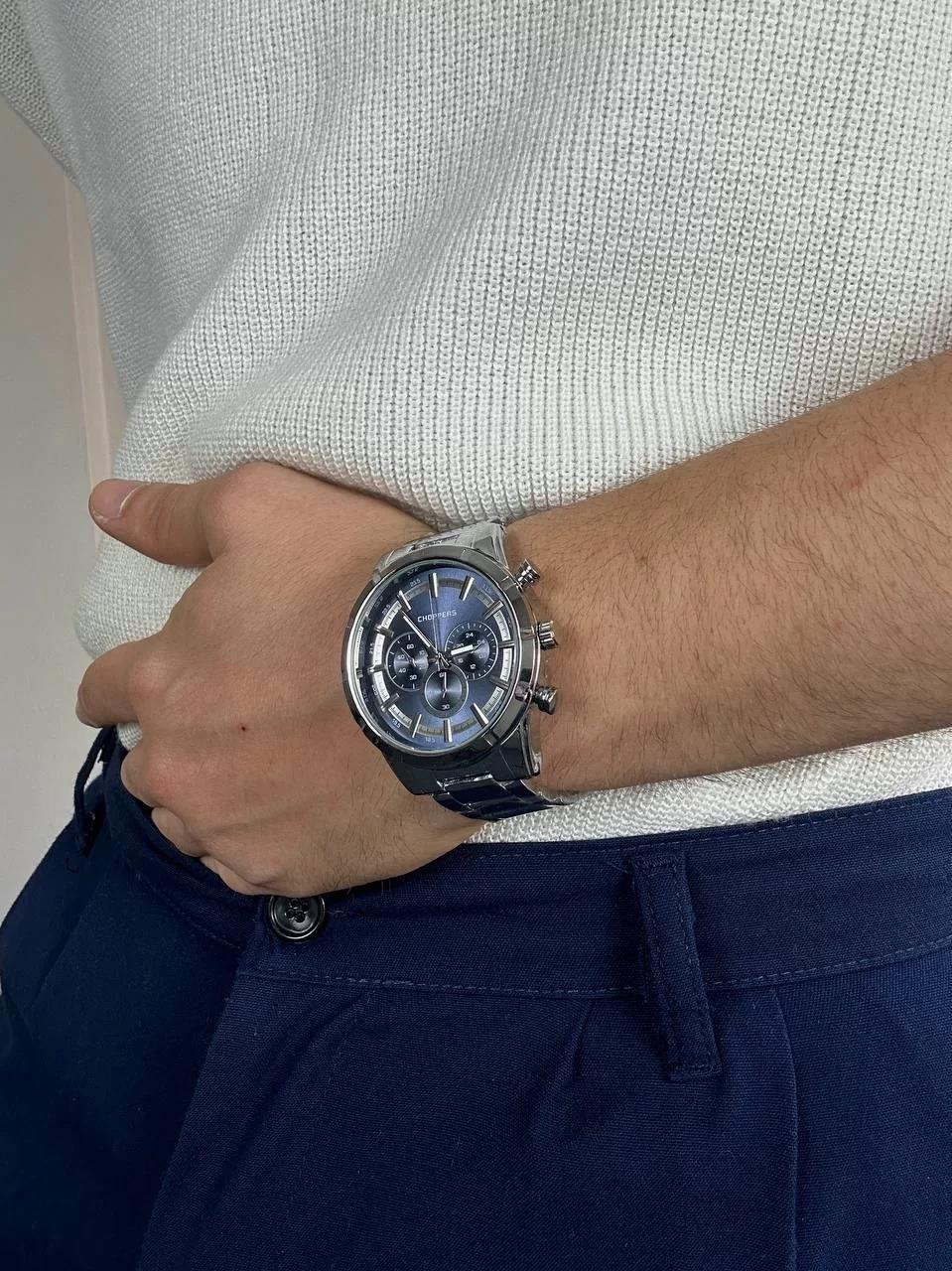 C.H Navy Blue Round Screen Wintage Wristhwatch