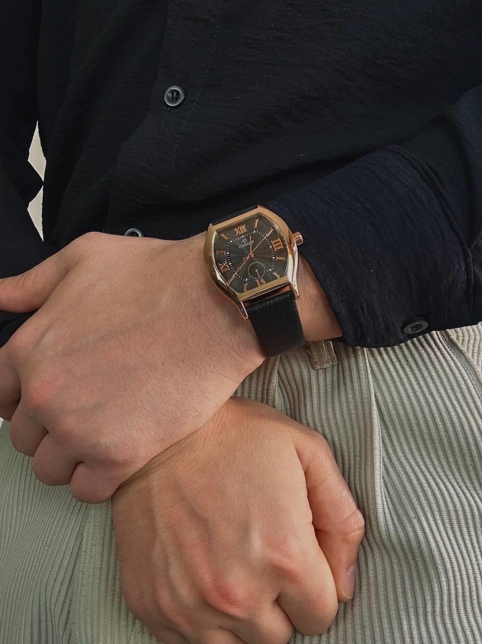 Old Money Fettered Wristhwatch