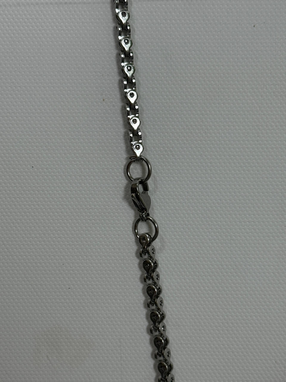 Patterned Chain Necklace
