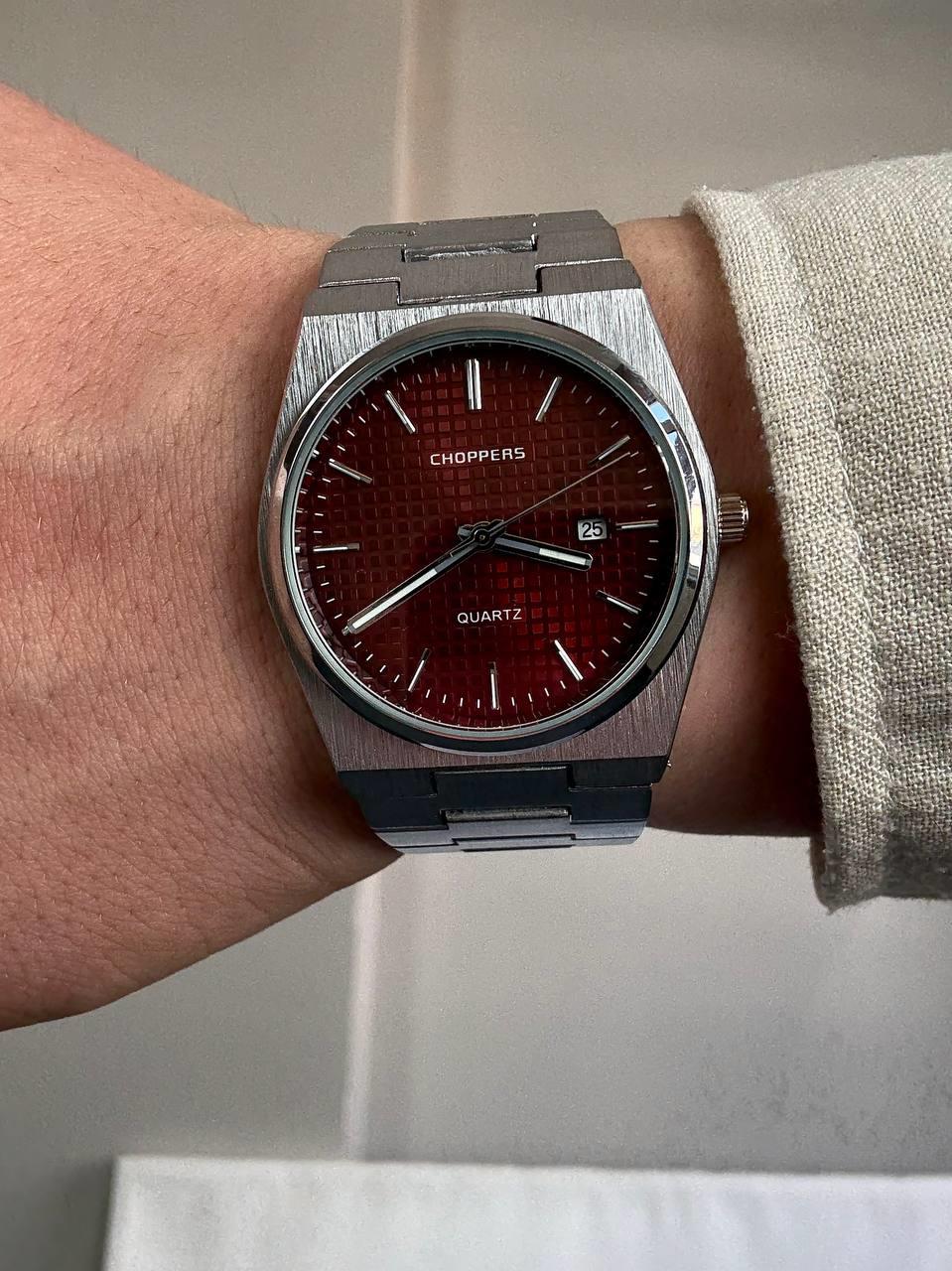 Red İnside Vintage Wristhwatch