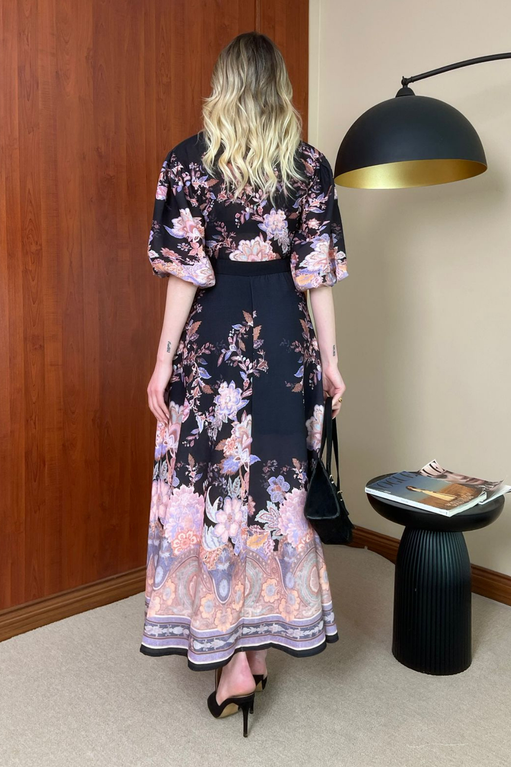 Çiçekli Uzun Keten Elbise - SİYAH