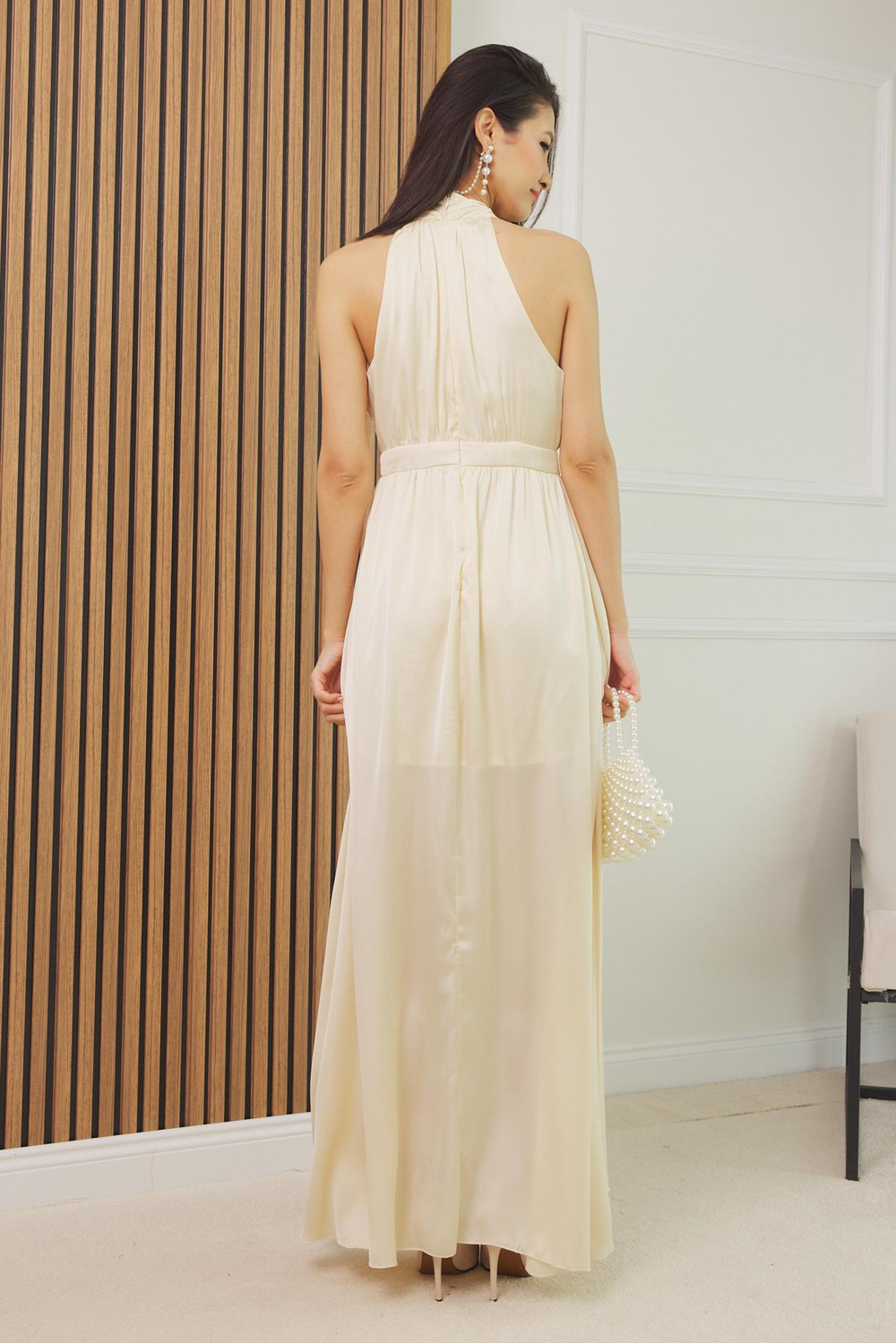Halter Yaka Saten Elbise - KREM
