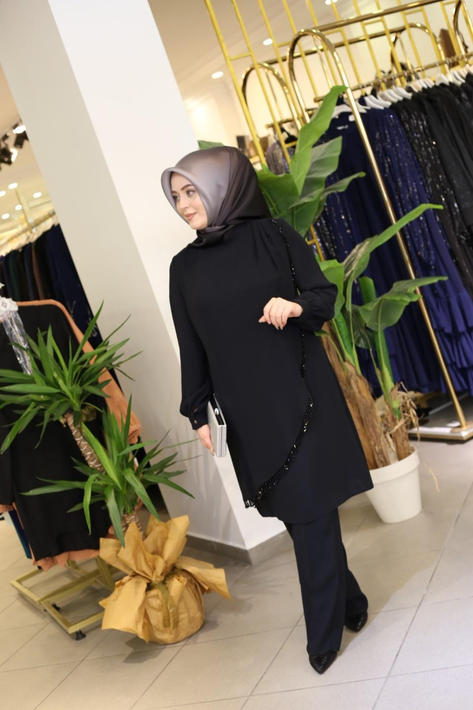 010 CODE CLUSTER TAILLEUR PANTALON PIERRE