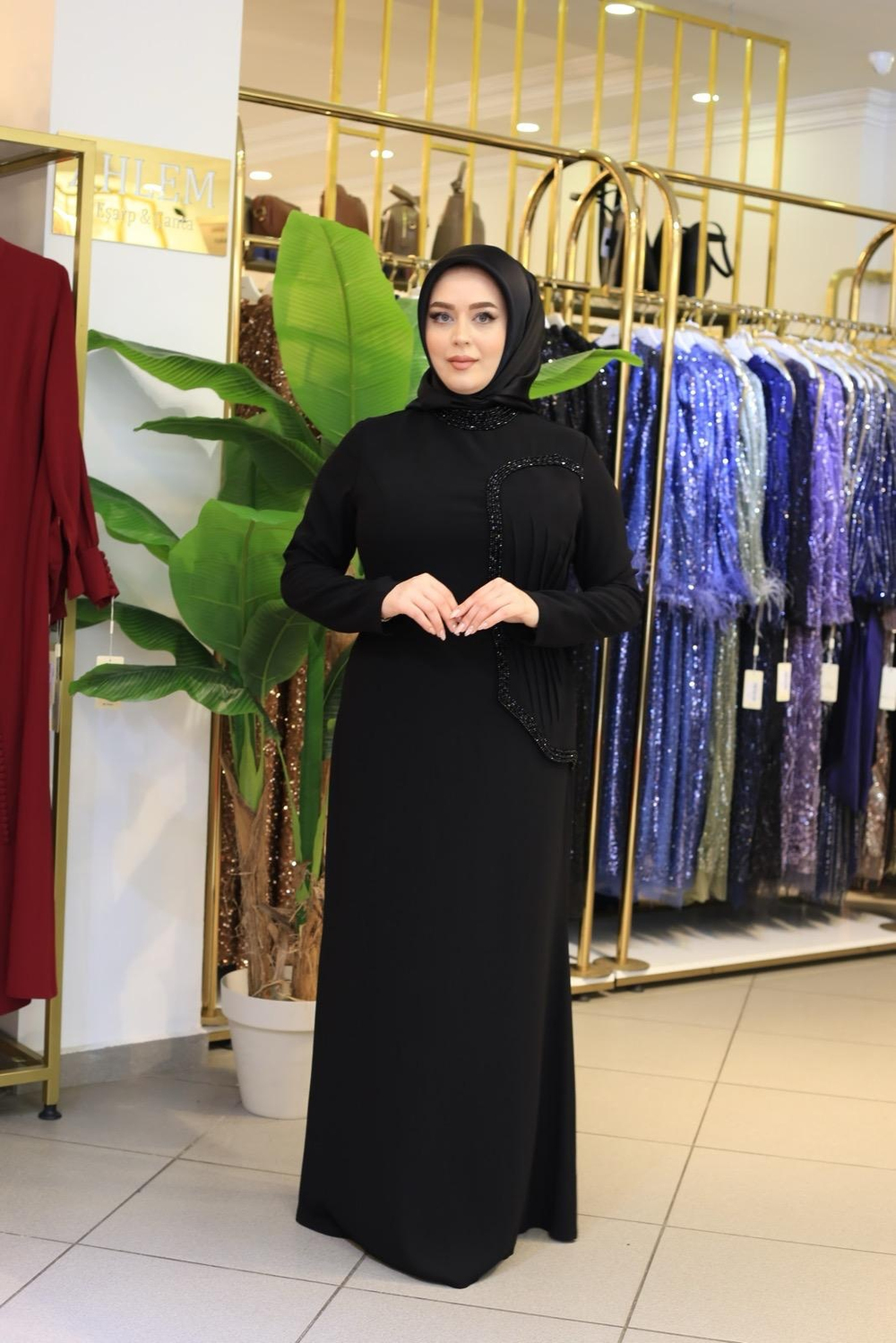 2130 CODE DRAPE DETAILLIERTE KLEID