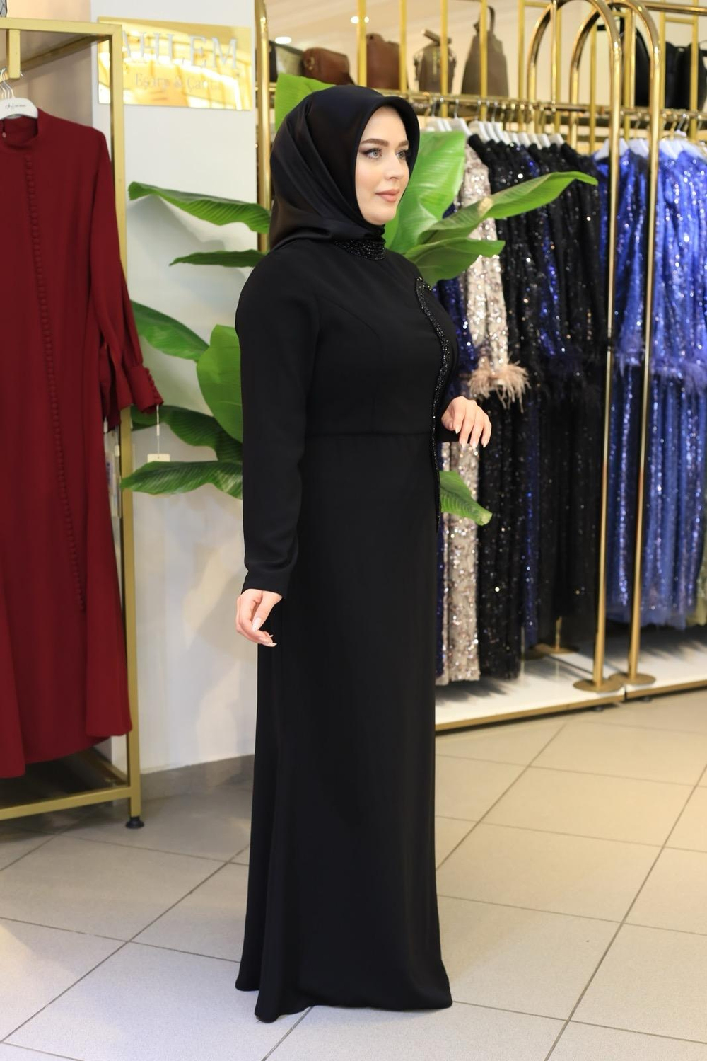 2130 CODE DRAPE DETAILLIERTE KLEID