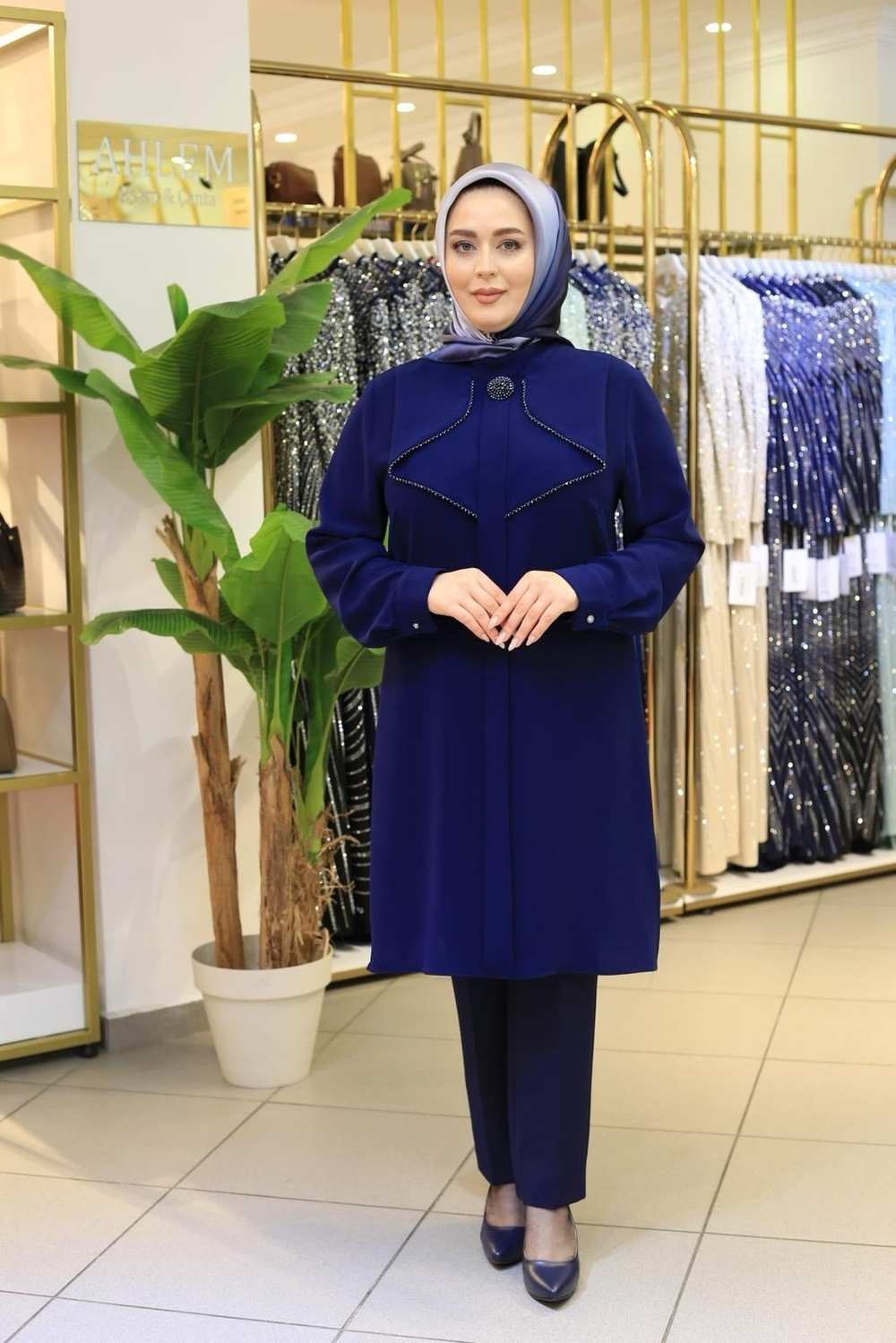2203 CODE FRONT FLARED TUNIC