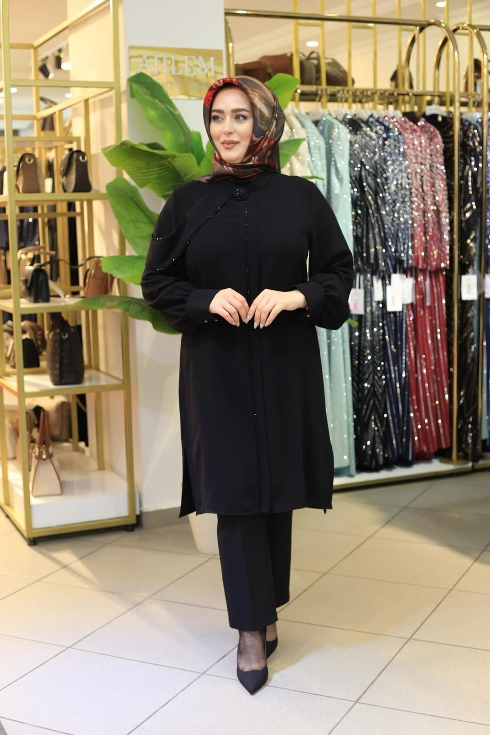 2235 KOD ZARİF TUNİK