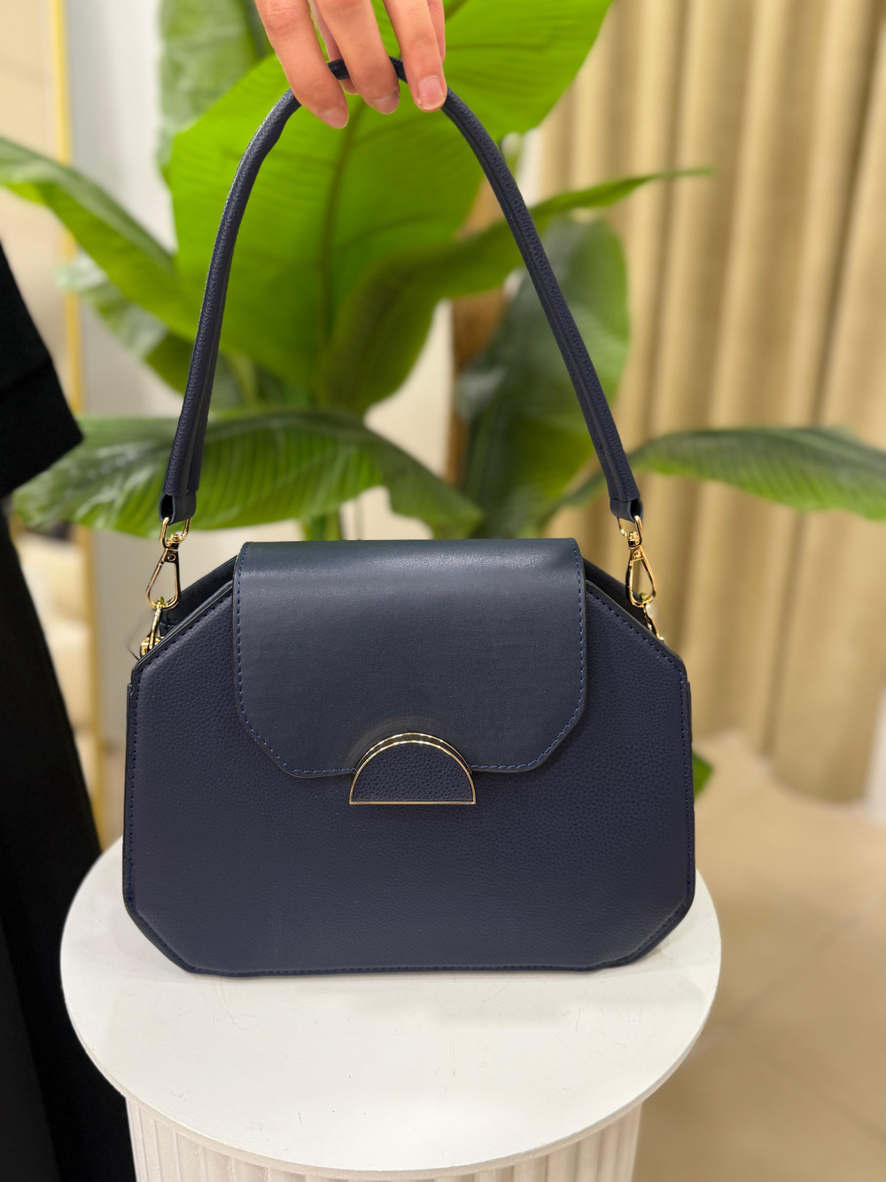 2525 CODE AHLEM FRAUEN LEDER DETAILLIERTE ARM TASCHE BITTER