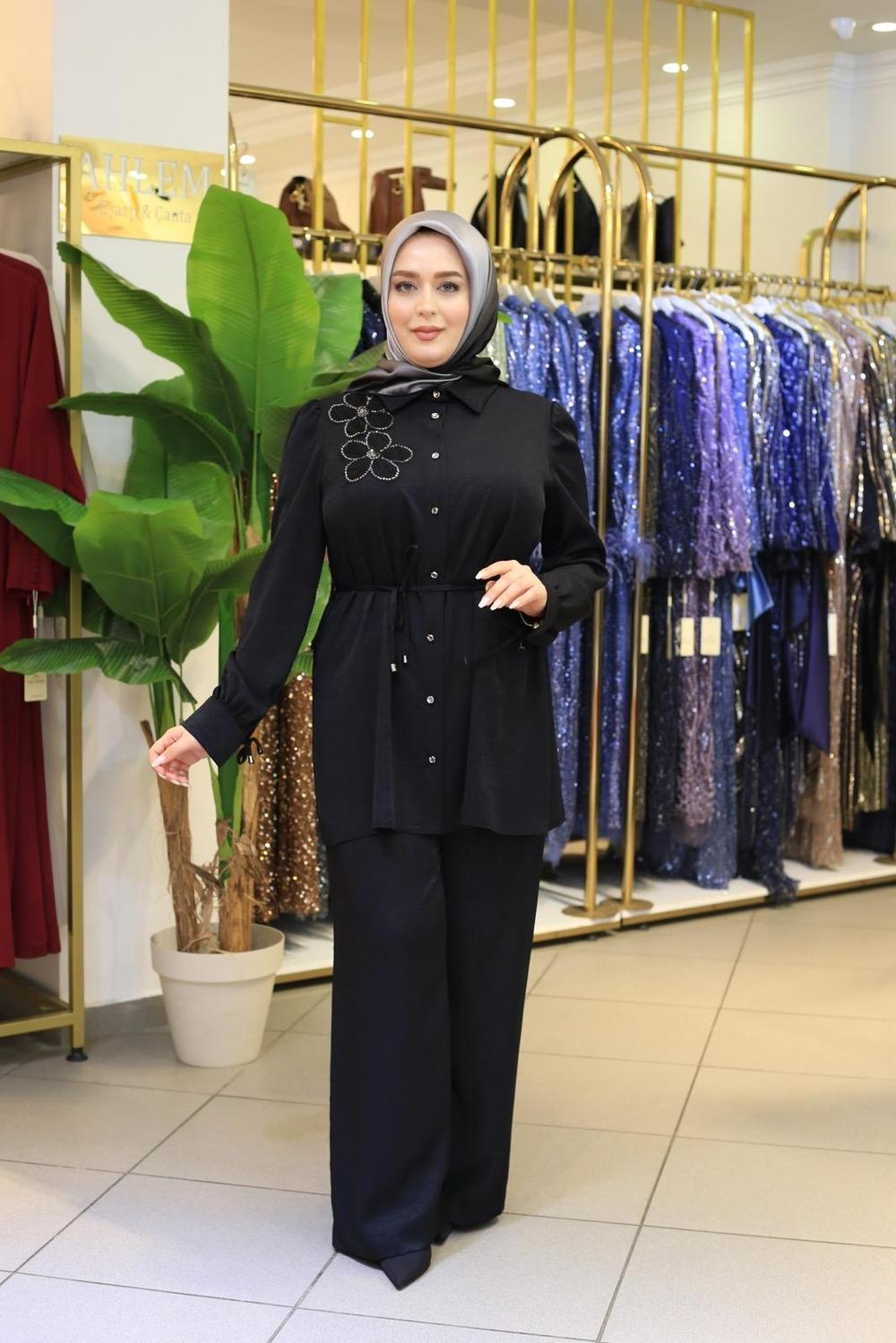 2602 CODE FLORAL DETAILED PANTS SUIT