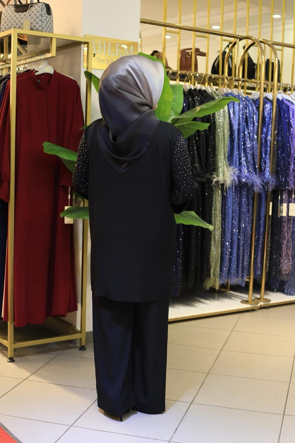 2623 KOD IŞILTILI PANTOLONLU TAKIM