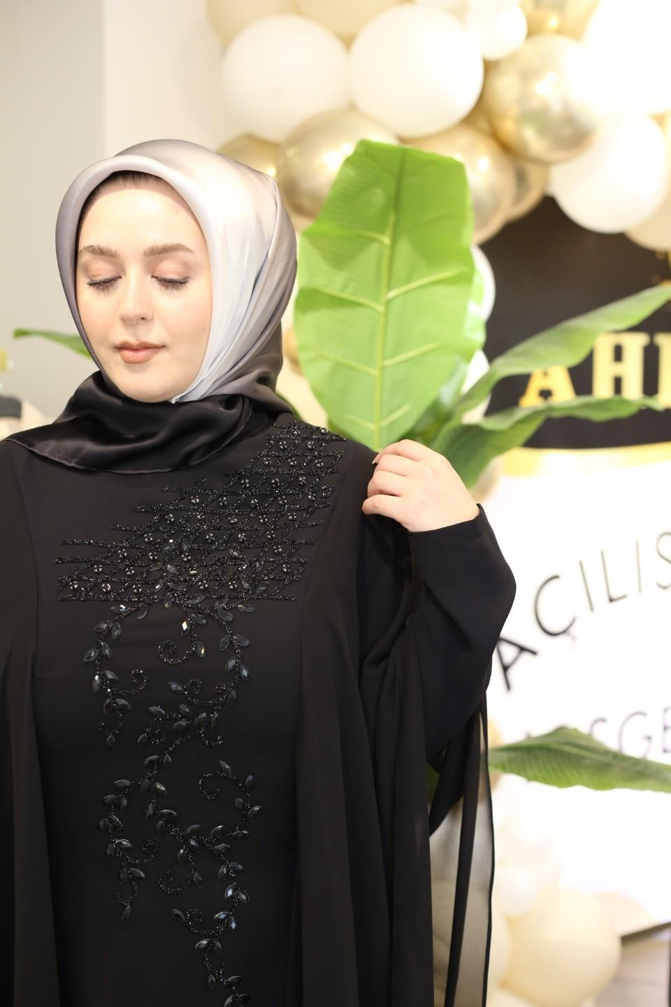3110 KOD TÜL PELERİN KREP ELBİSE