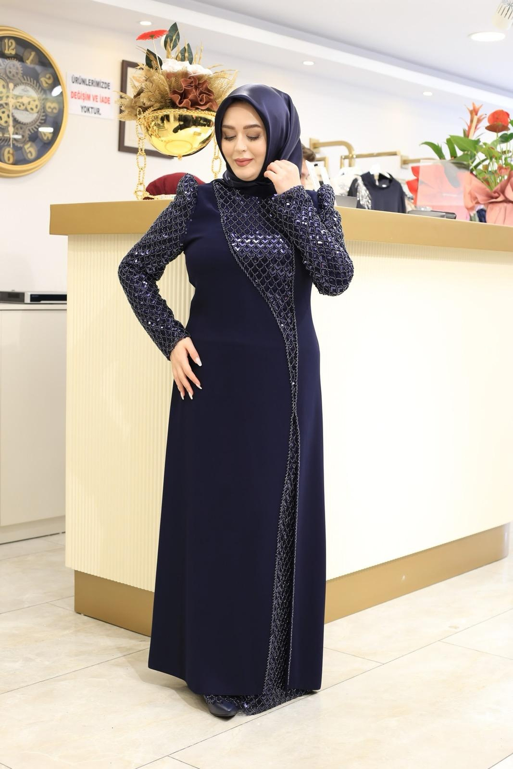 3463 ÄRMEL ÄRMEL MIT PAILLETTEN-DETAIL KLEID