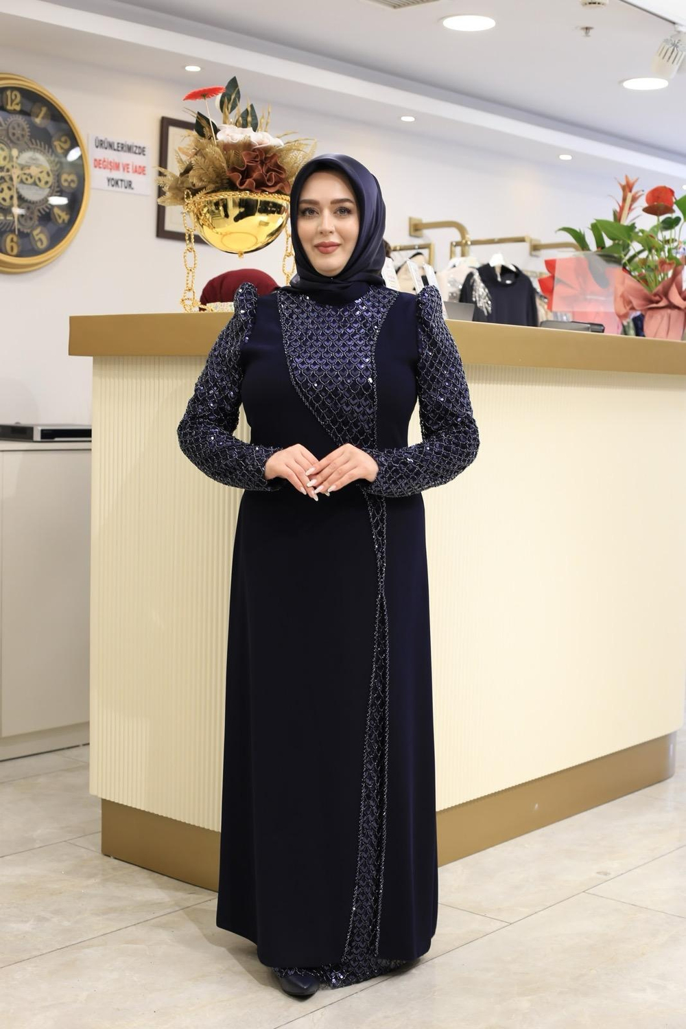 3463 ÄRMEL ÄRMEL MIT PAILLETTEN-DETAIL KLEID